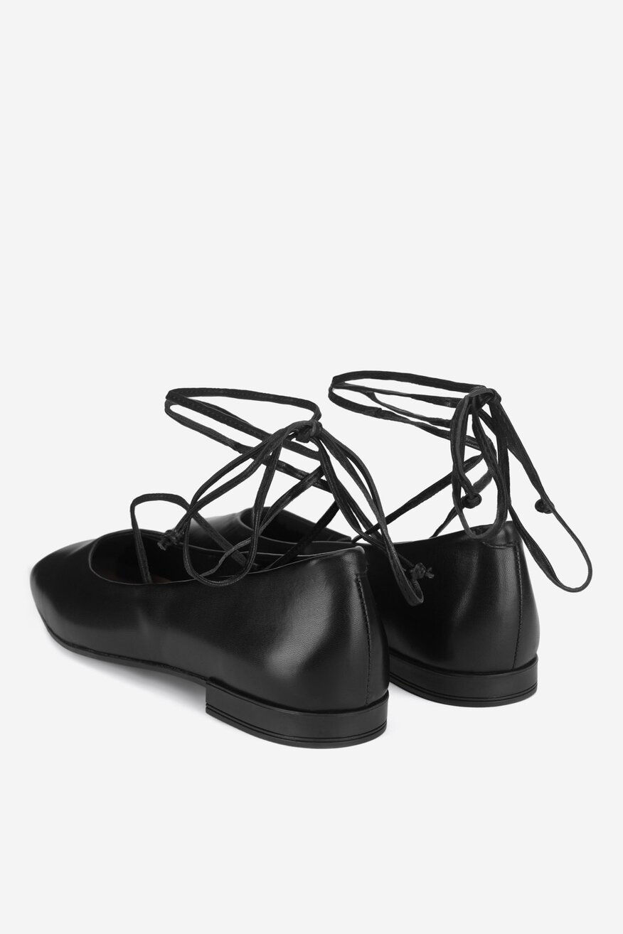 
                Lasocki - Baleriny skórzane - 5905588762003