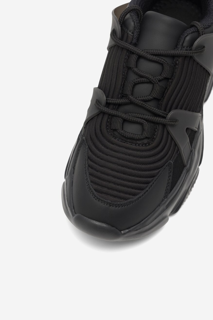 
                Кросівки DeeZee ЧОРНИЙ - 5904862940267