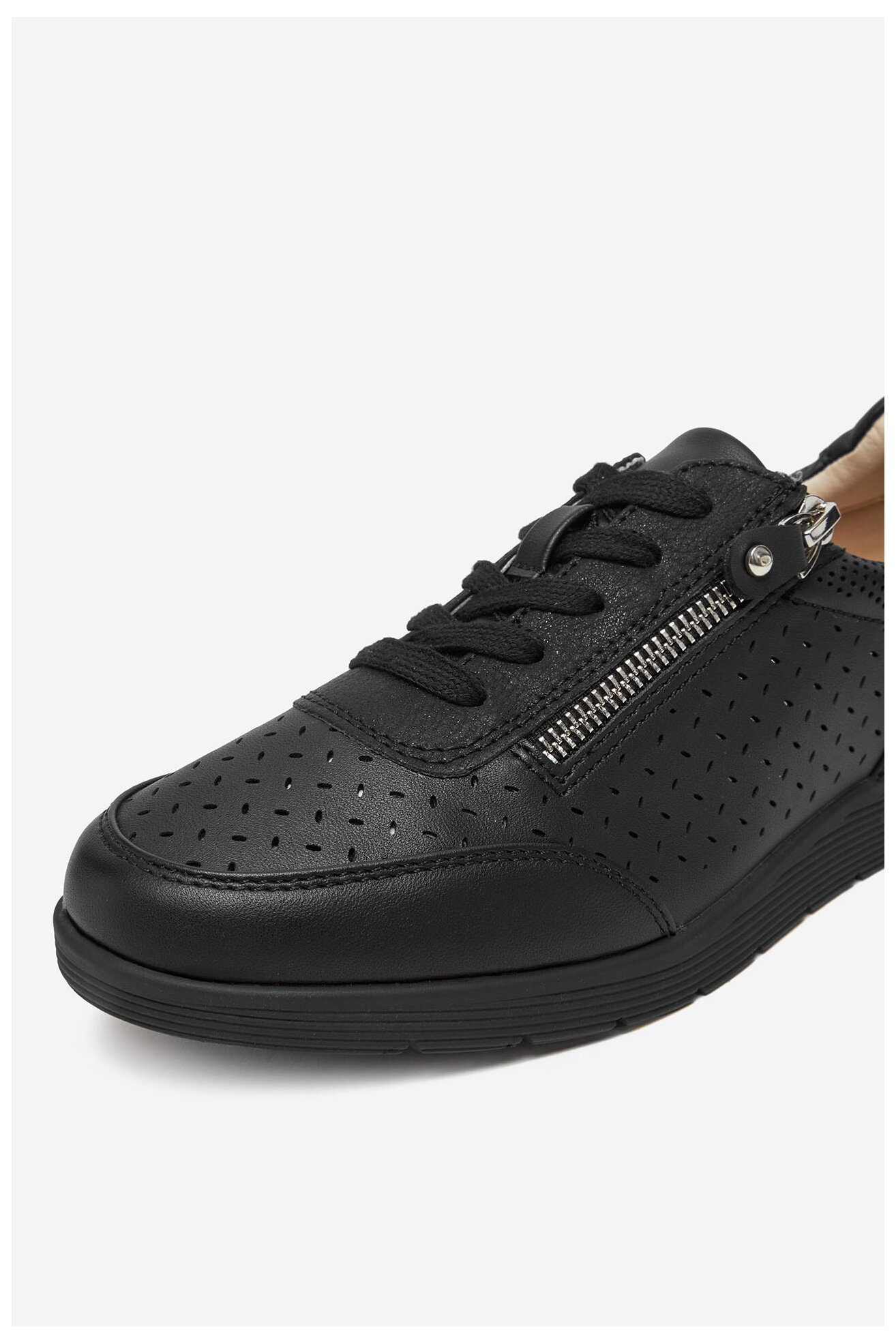 Félcipő Clara Barson WS10003-07 FEKETE