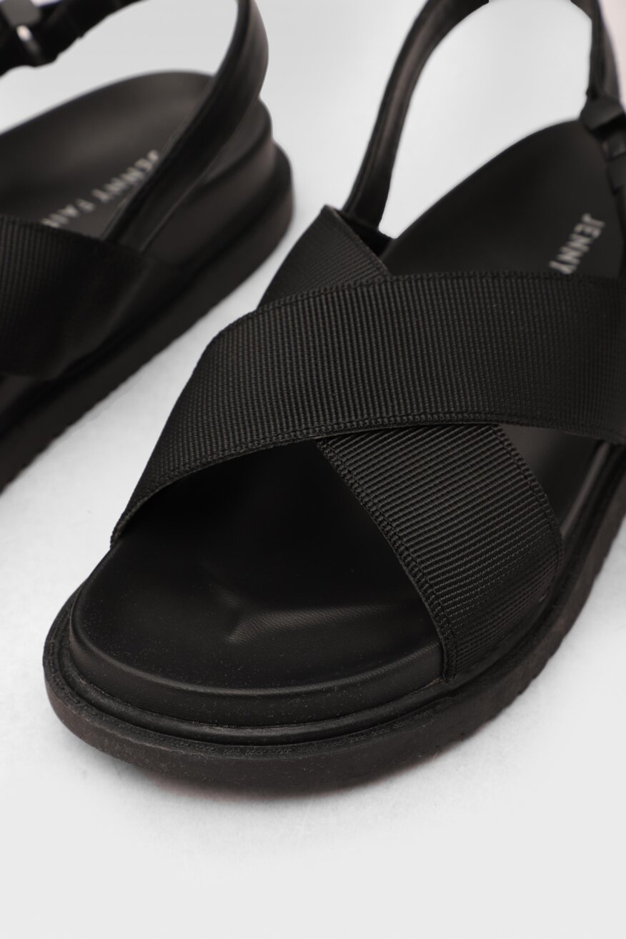 
                Jenny Fairy - Sandały czarne z zatrzaskiem - 5903698640686