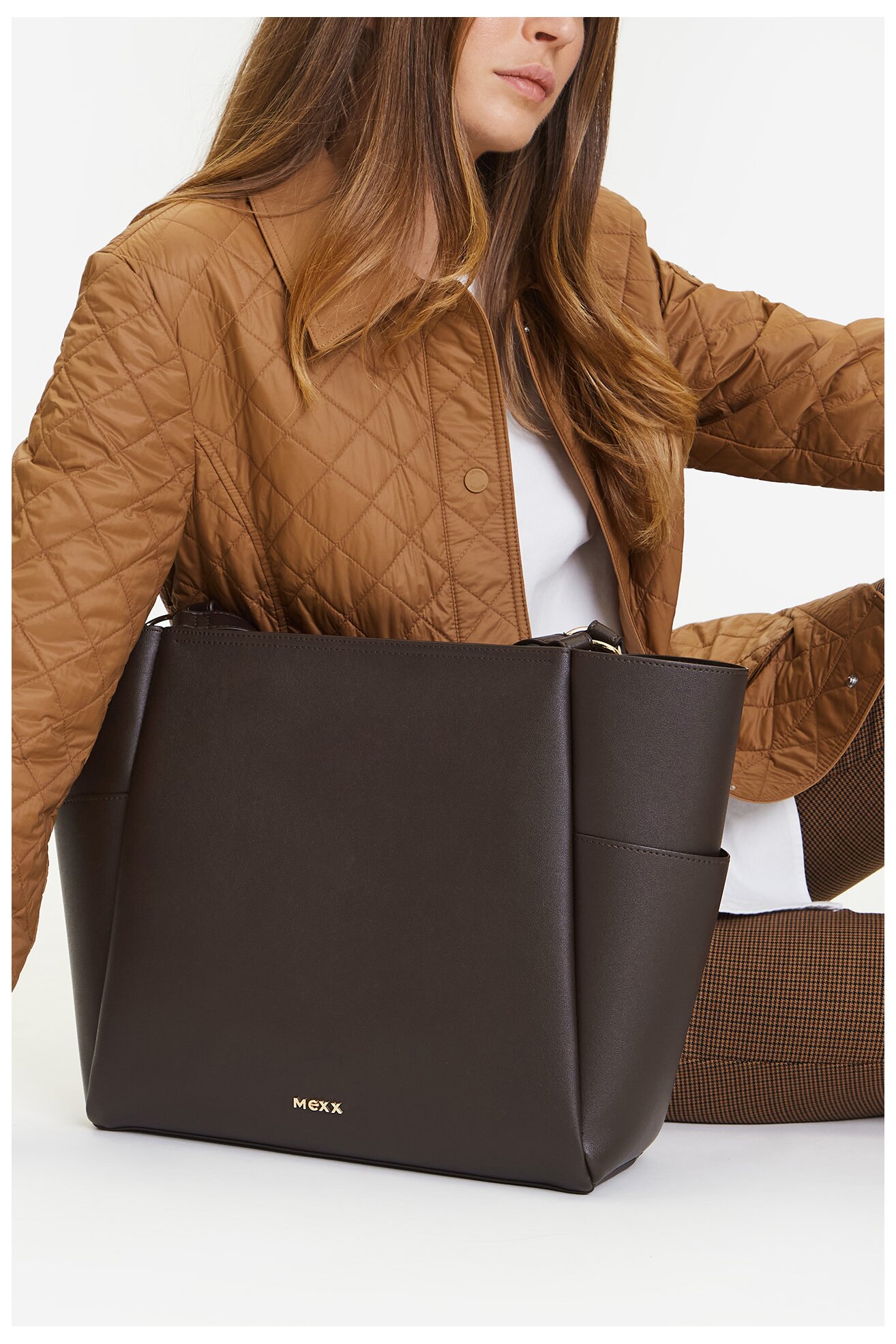 Kézitáska Mexx C-MEXX-S-012-08 BARNA