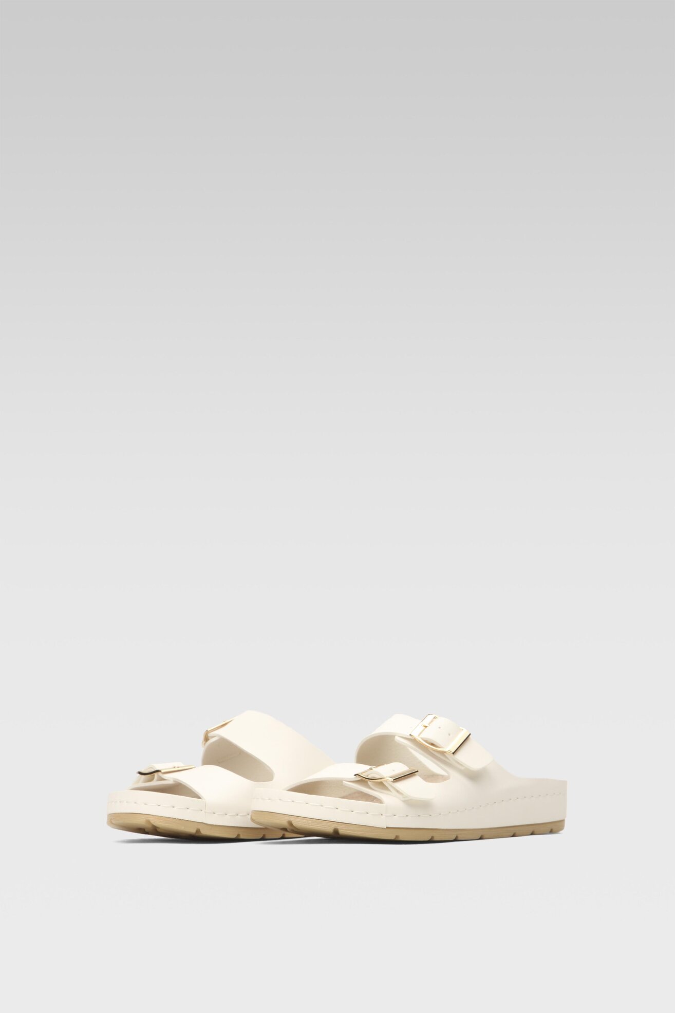 Klapki Go Soft WS121-01 Biały