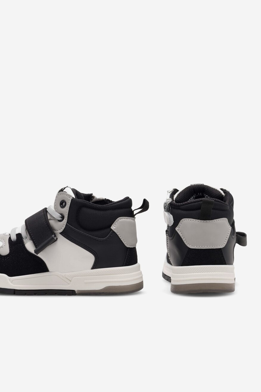 
                Кросівки Action Boy ЧОРНИЙ - 5905588013181