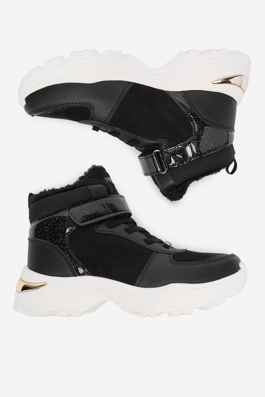 
                Csizma DeeZee FEKETE - 5906751386170