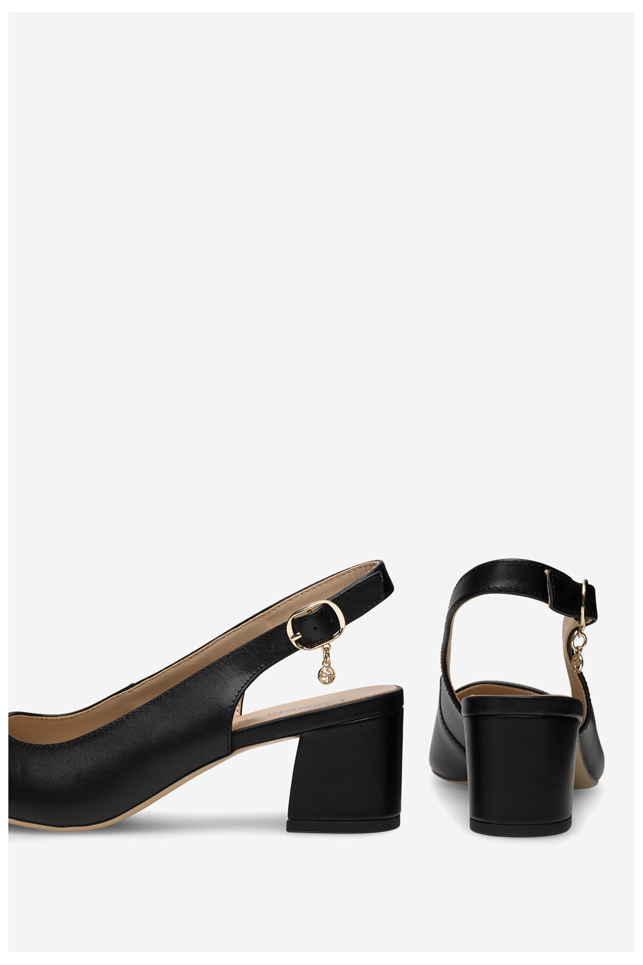 Körömcipő Lasocki WYL3095-7Z-L FEKETE