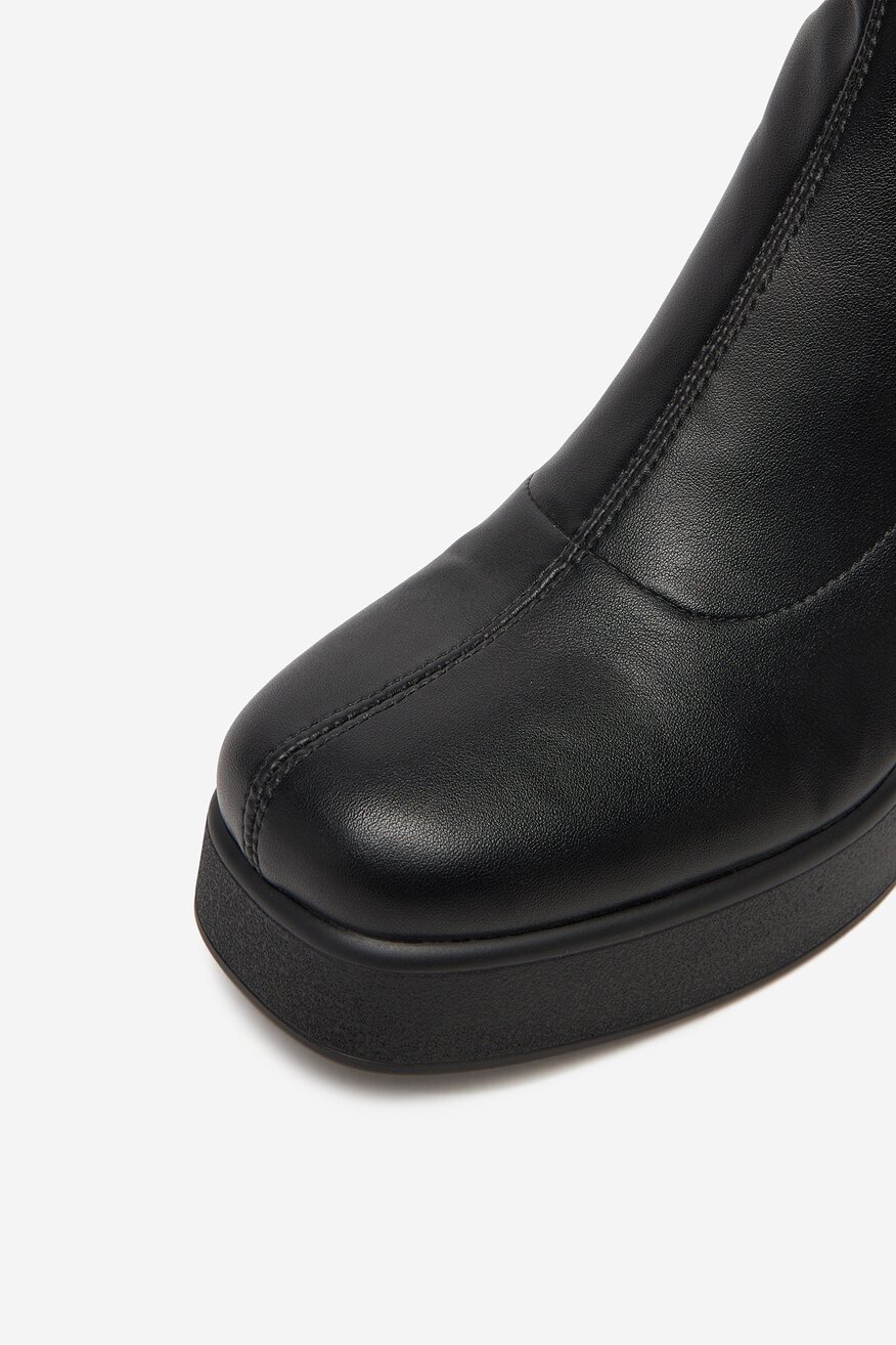 
                Ghete DeeZee NEGRU - 5904410909425