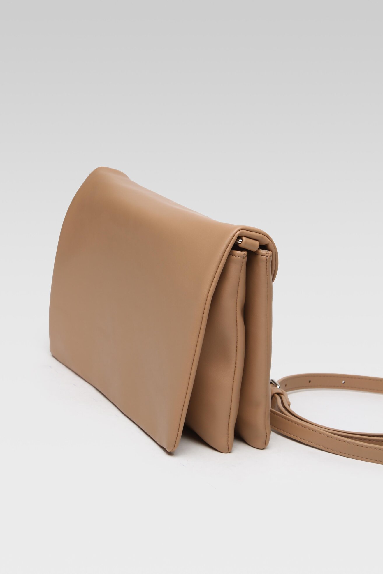 Дамска чанта Jenny Fairy MJR-J-A35-03 БЕЖОВ