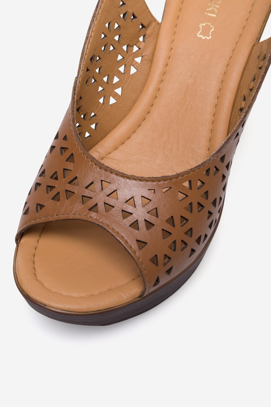 
                Sandale Lasocki KAMEL - 5905588571445