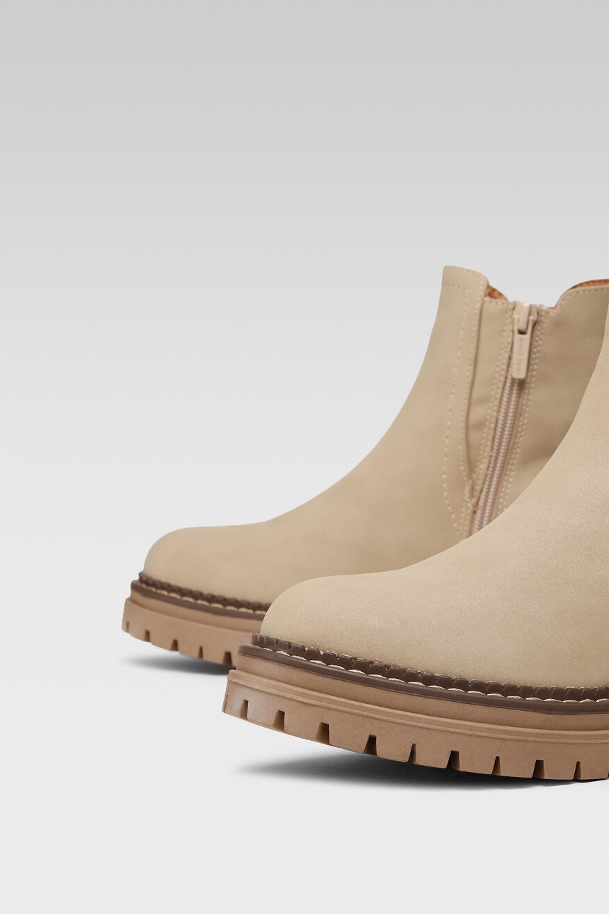 
                Боти Jenny Fairy БЕЖОВ - 5904862221236