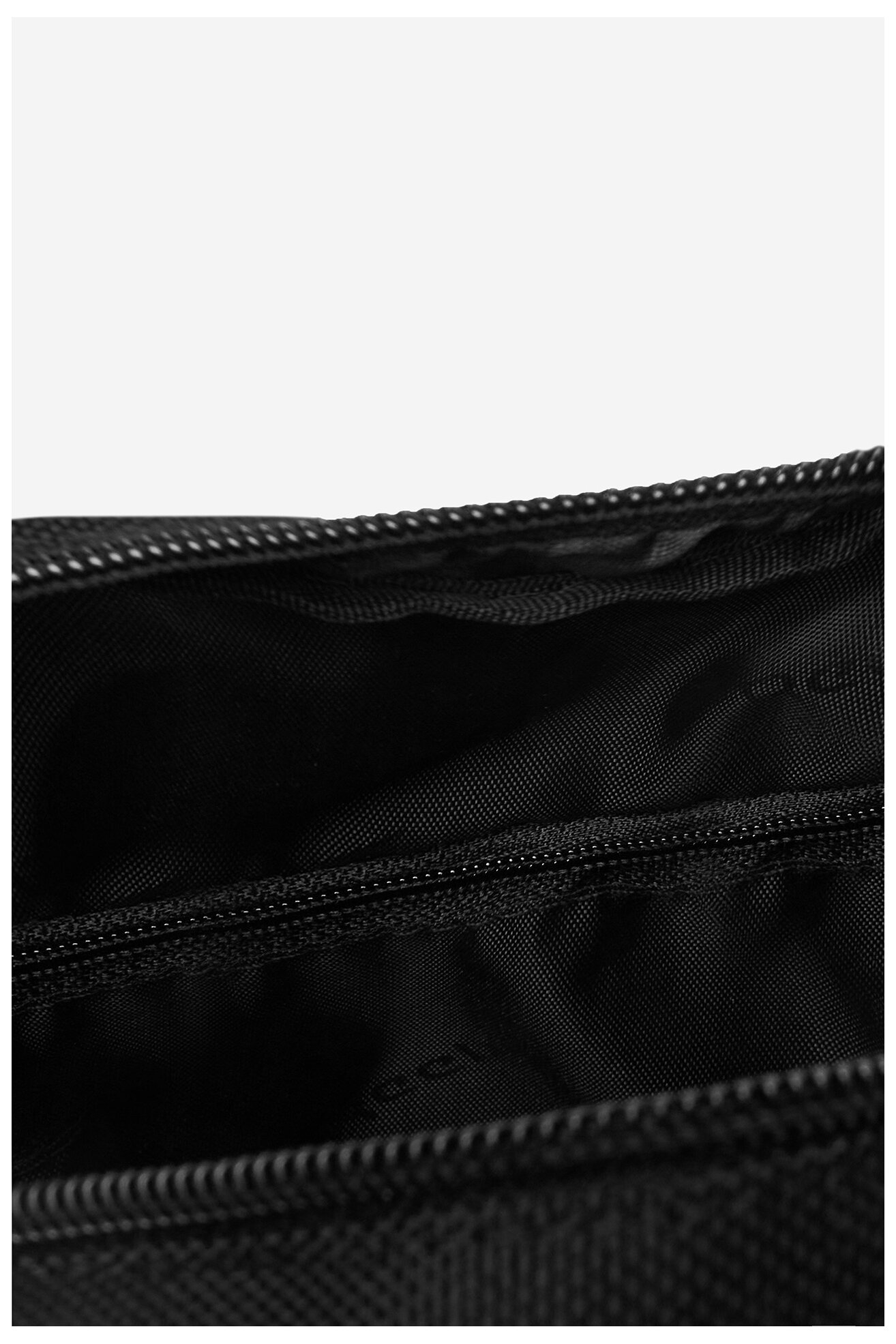 Pánská taška Reebok RBK-010-CCC-06 ČERNÁ