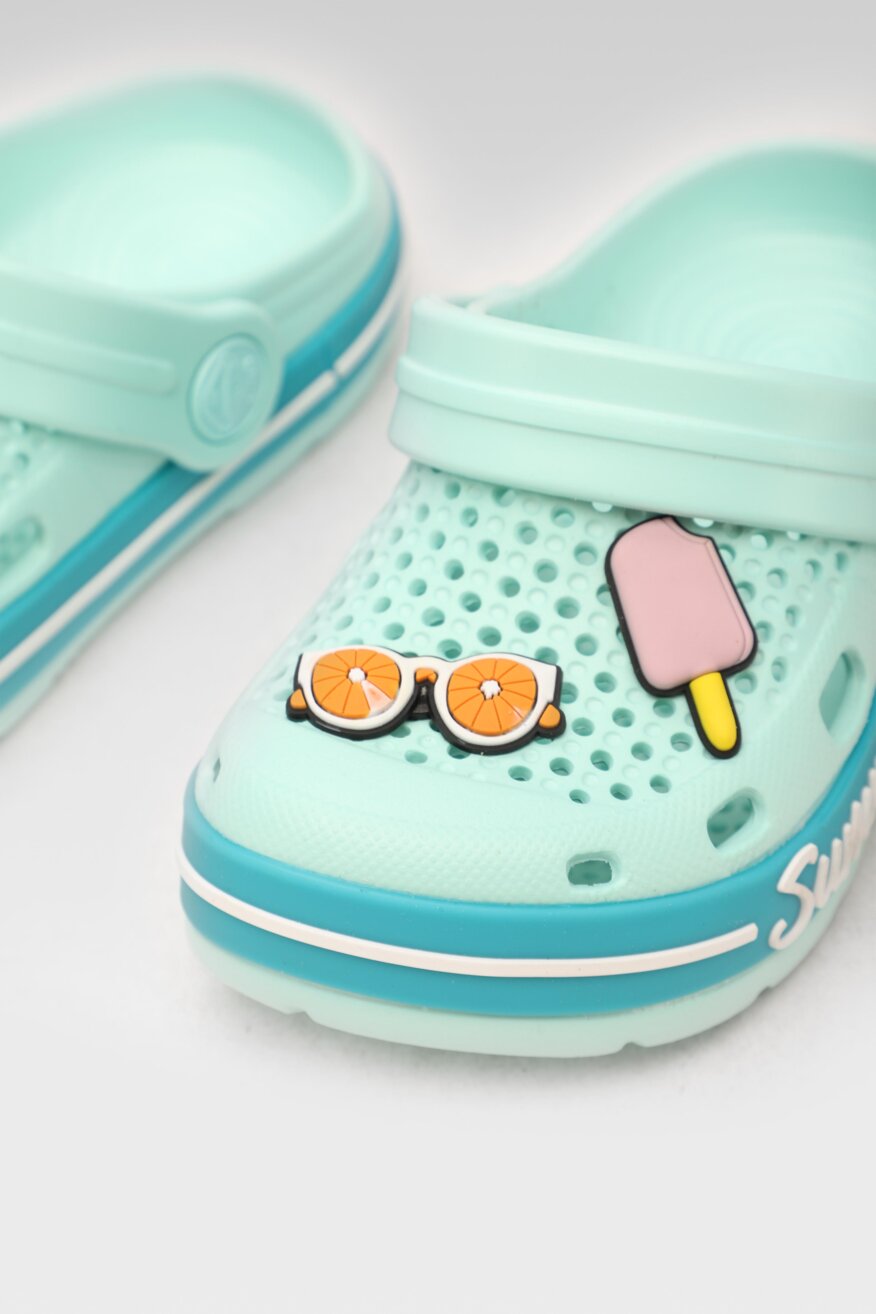 
                Coqui - Klapki basenowe z aplikacją zielone - 5903698545868