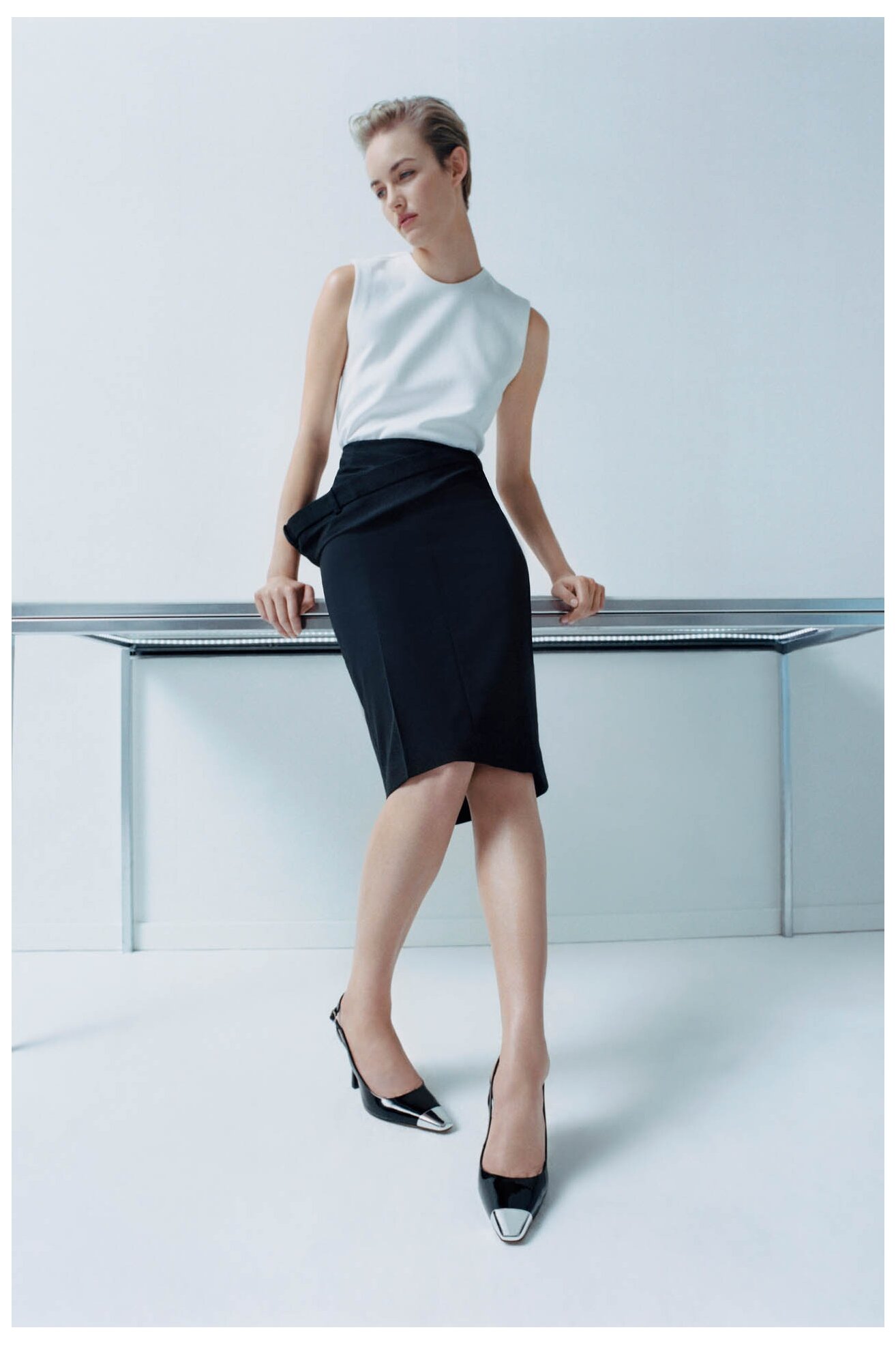 Körömcipő NINE WEST WFA3376-1 FEKETE