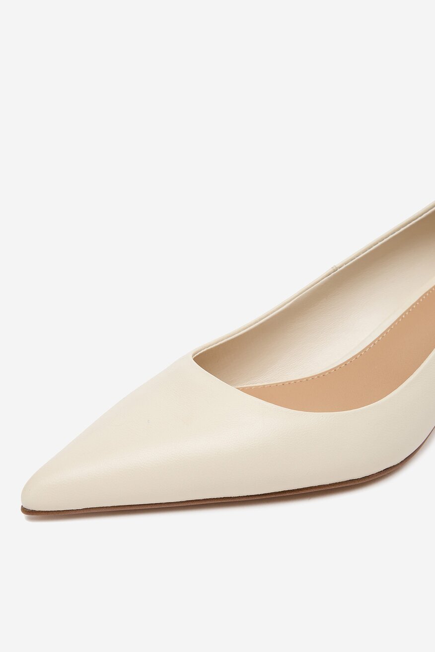 
                Туфлі-Човники Gino Rossi ПЕРЛОВИЙ - 5906751441336