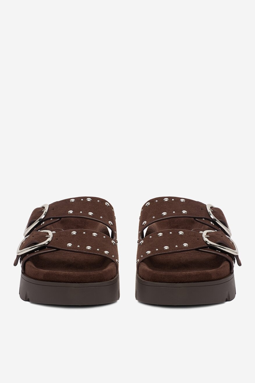 
                Шльопанець DeeZee КОРИЧНЕВИЙ - 5906751662205