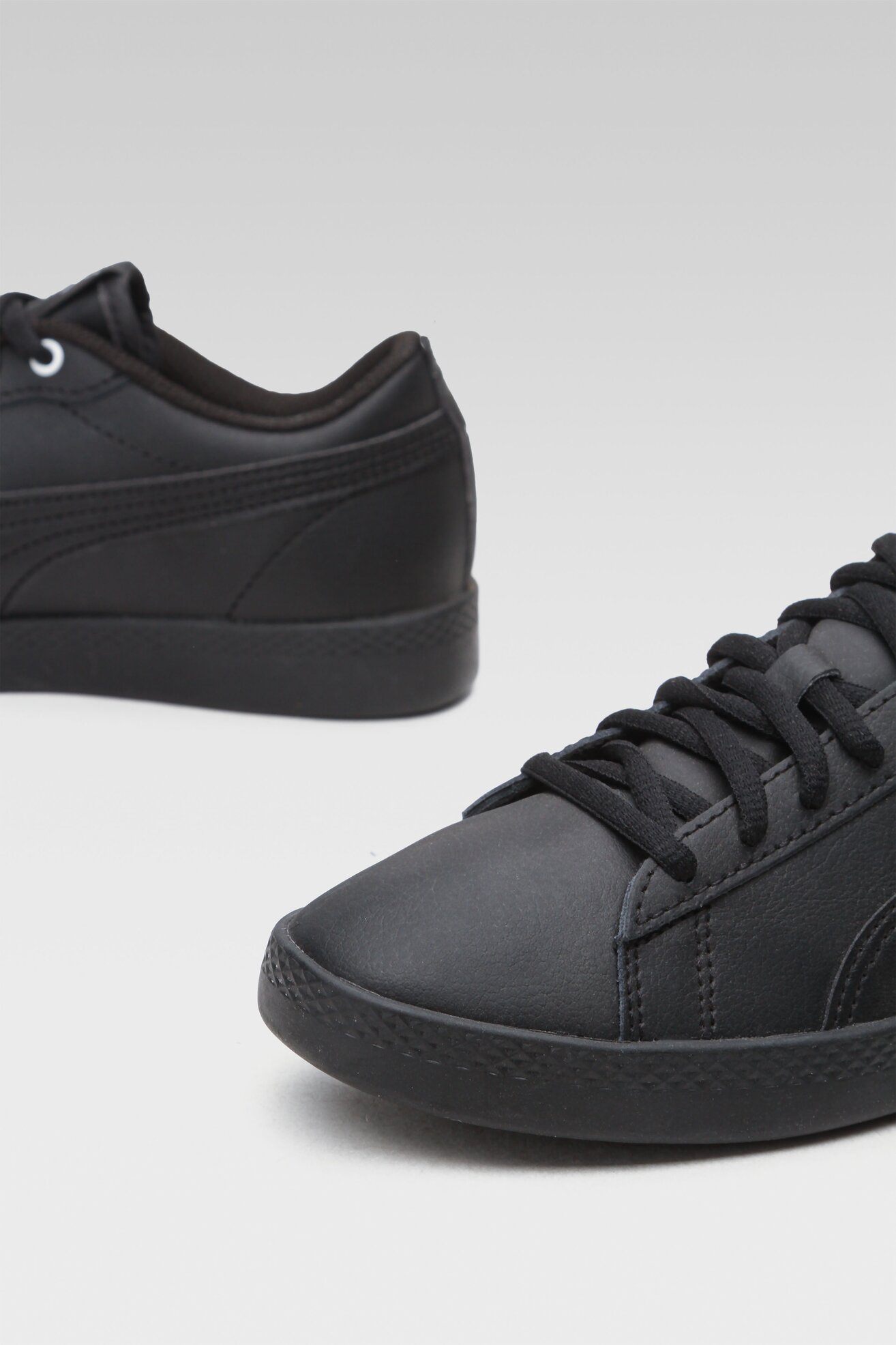 Obuwie sportowe Puma SMASH WNS V2 L 36520803 Czarny