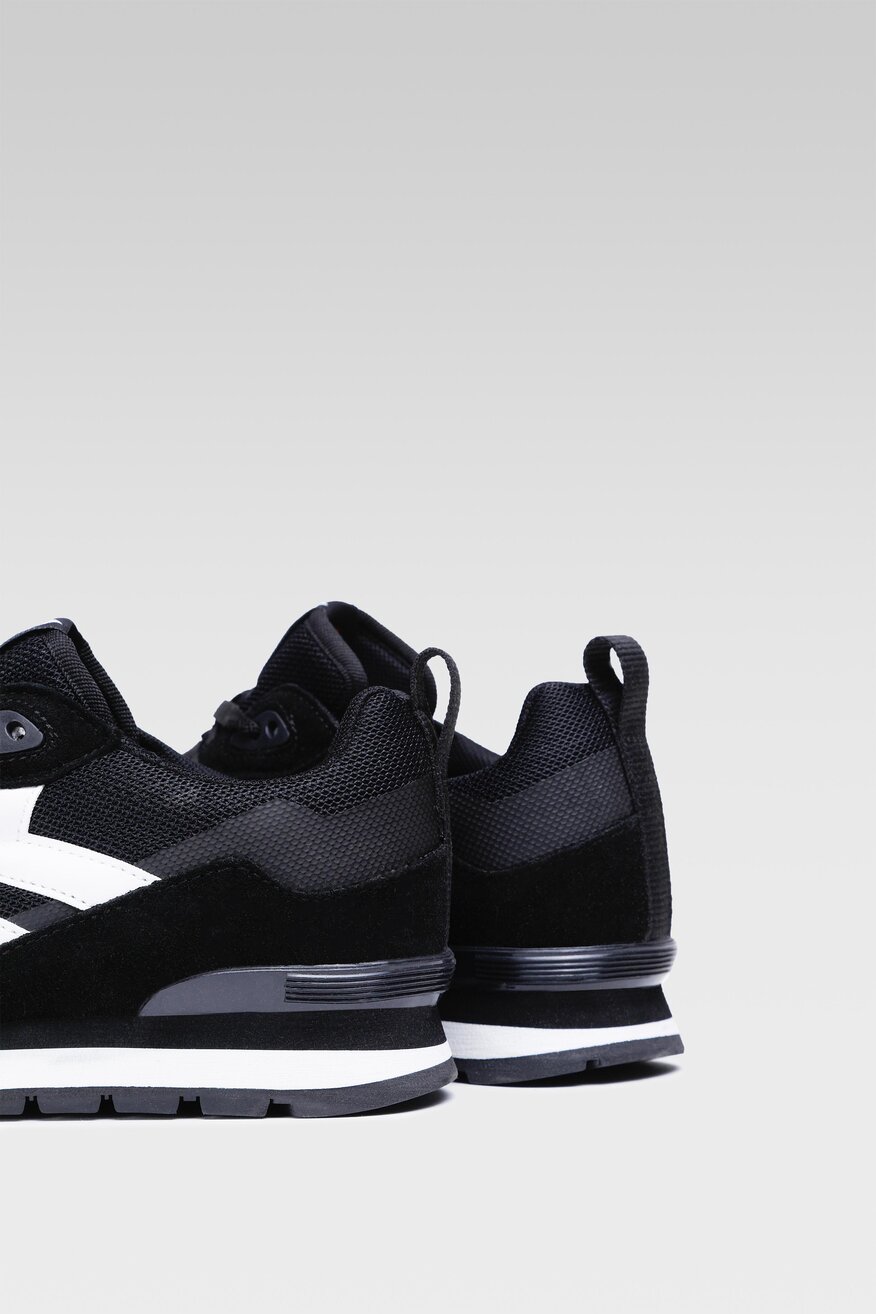 Hummel - Obuwie sportowe czarne sznurowane - 5904248576936