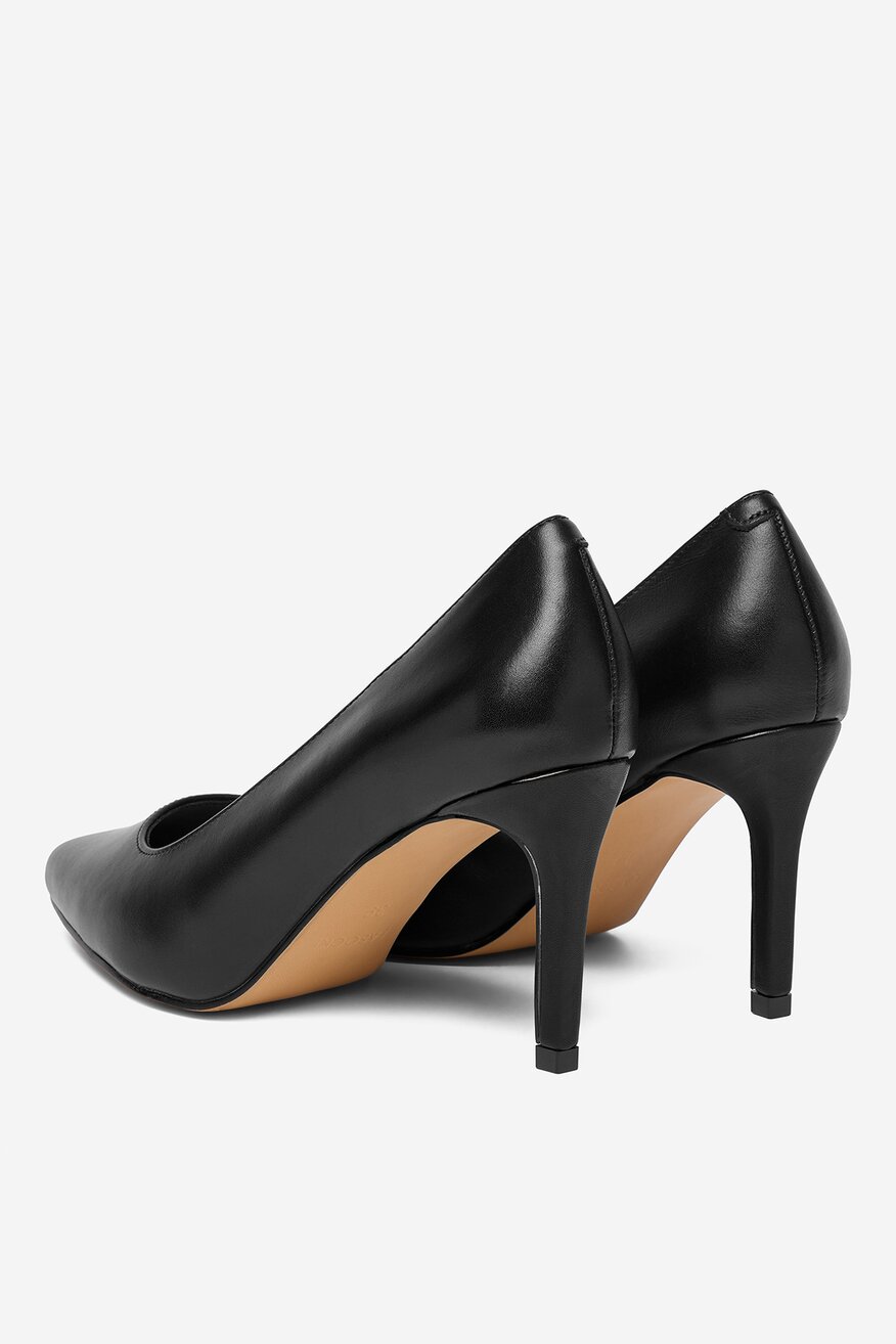 
                Туфлі-Човники Lasocki ЧОРНИЙ - 5906751725702