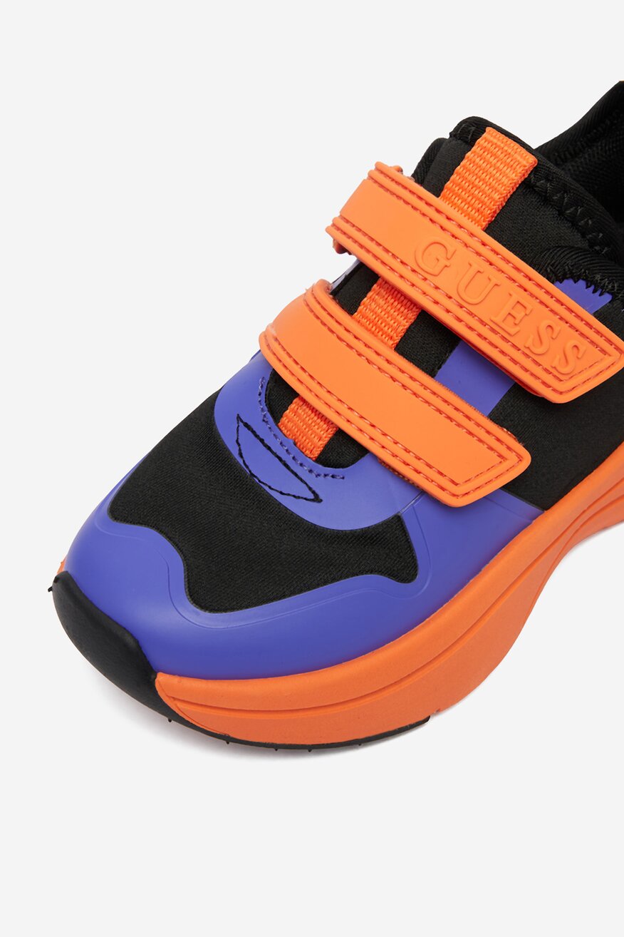 
                Кросівки GUESS KIDS ЧОРНИЙ - 5906751754788