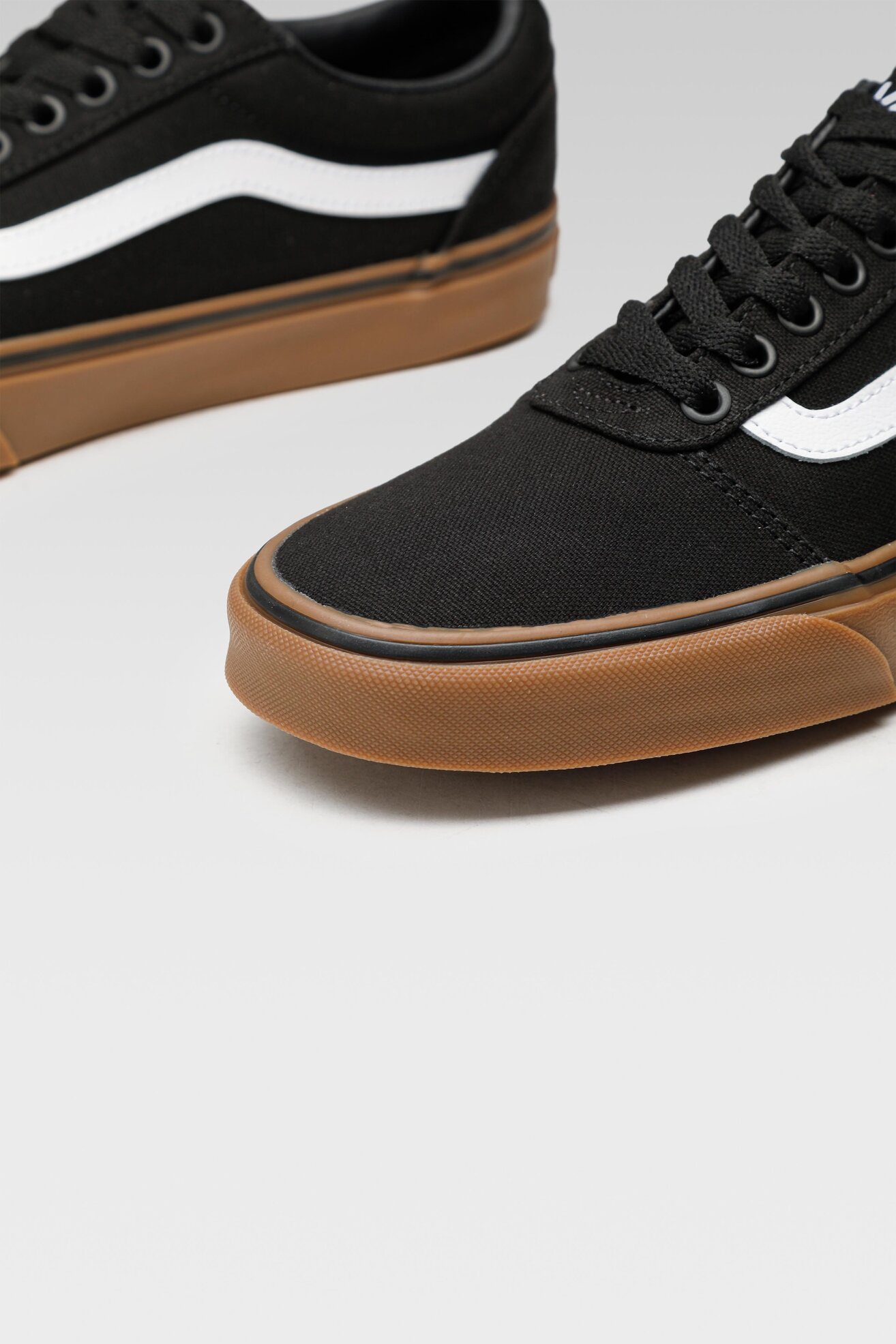 Trampki Vans WARD VN0A36EM7HI1 Czarny