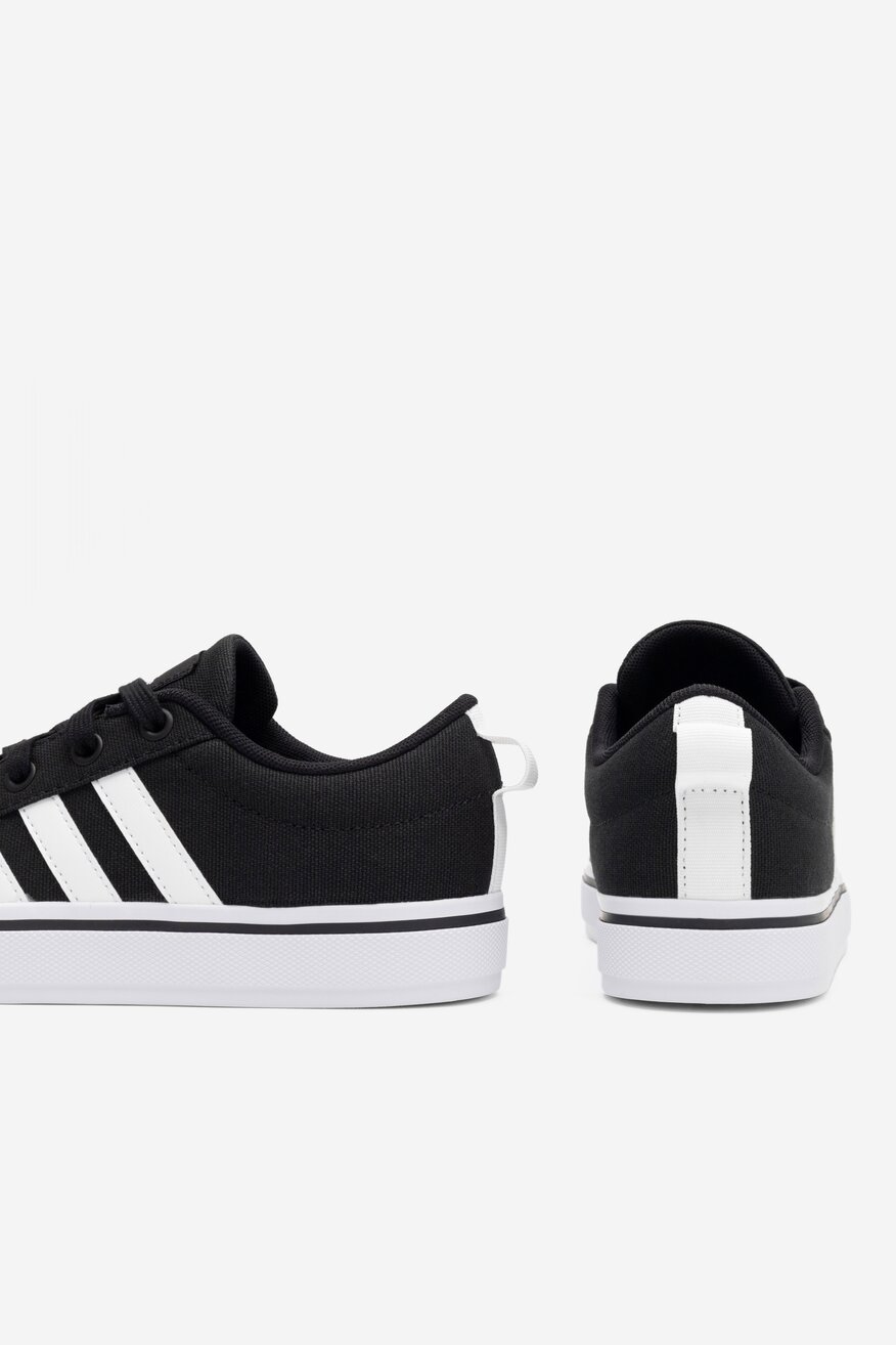 
                adidas - BRAVADA 2.0 - 5904862420134