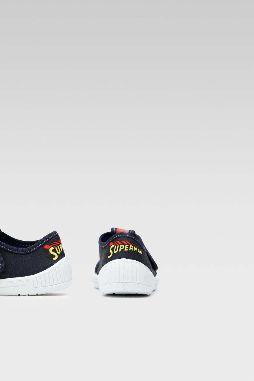 
                Superman - Kapcie na rzepy - 5904862159034