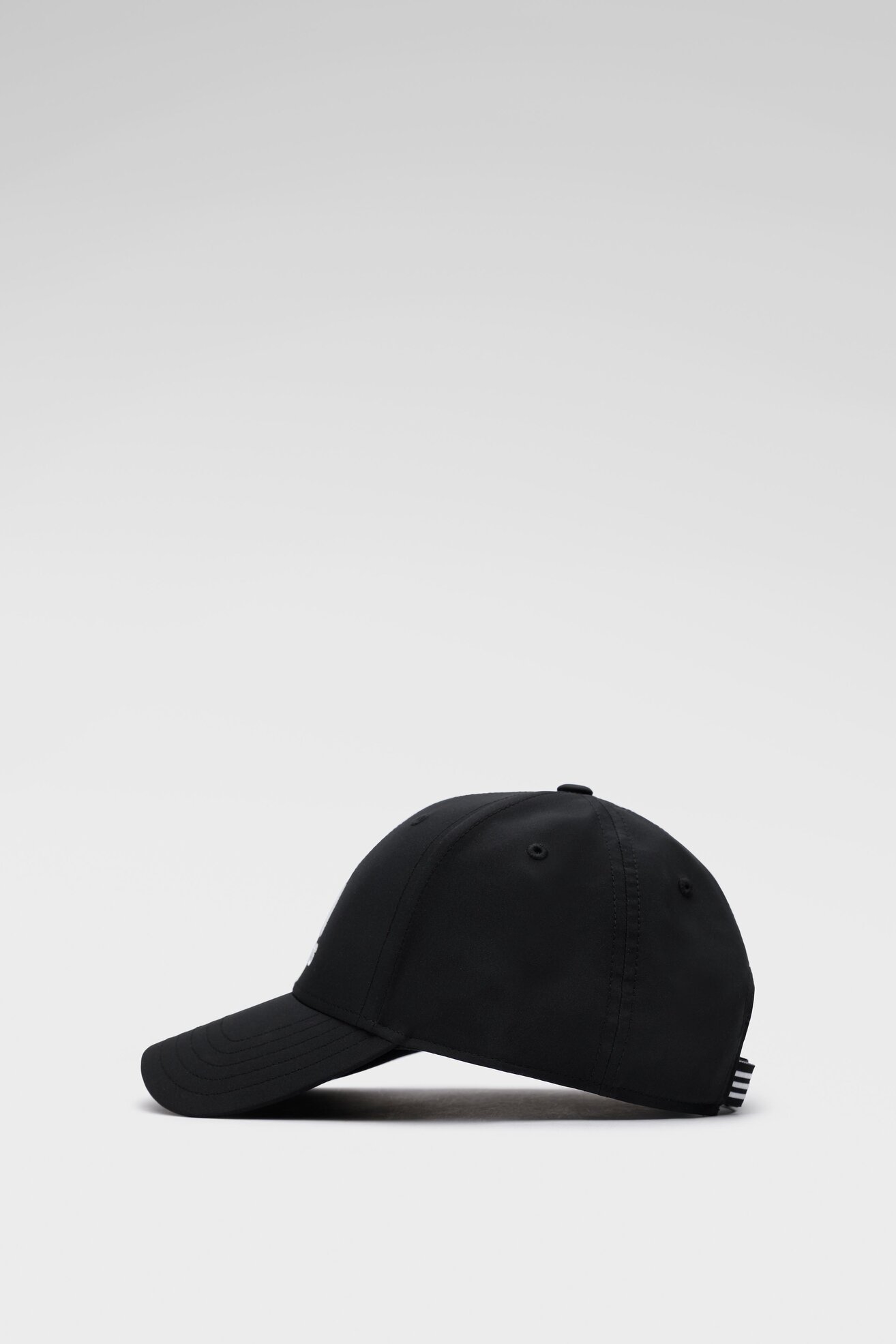 Czapka męska adidas BBALLCAP LT EMB GM4509 Czarny