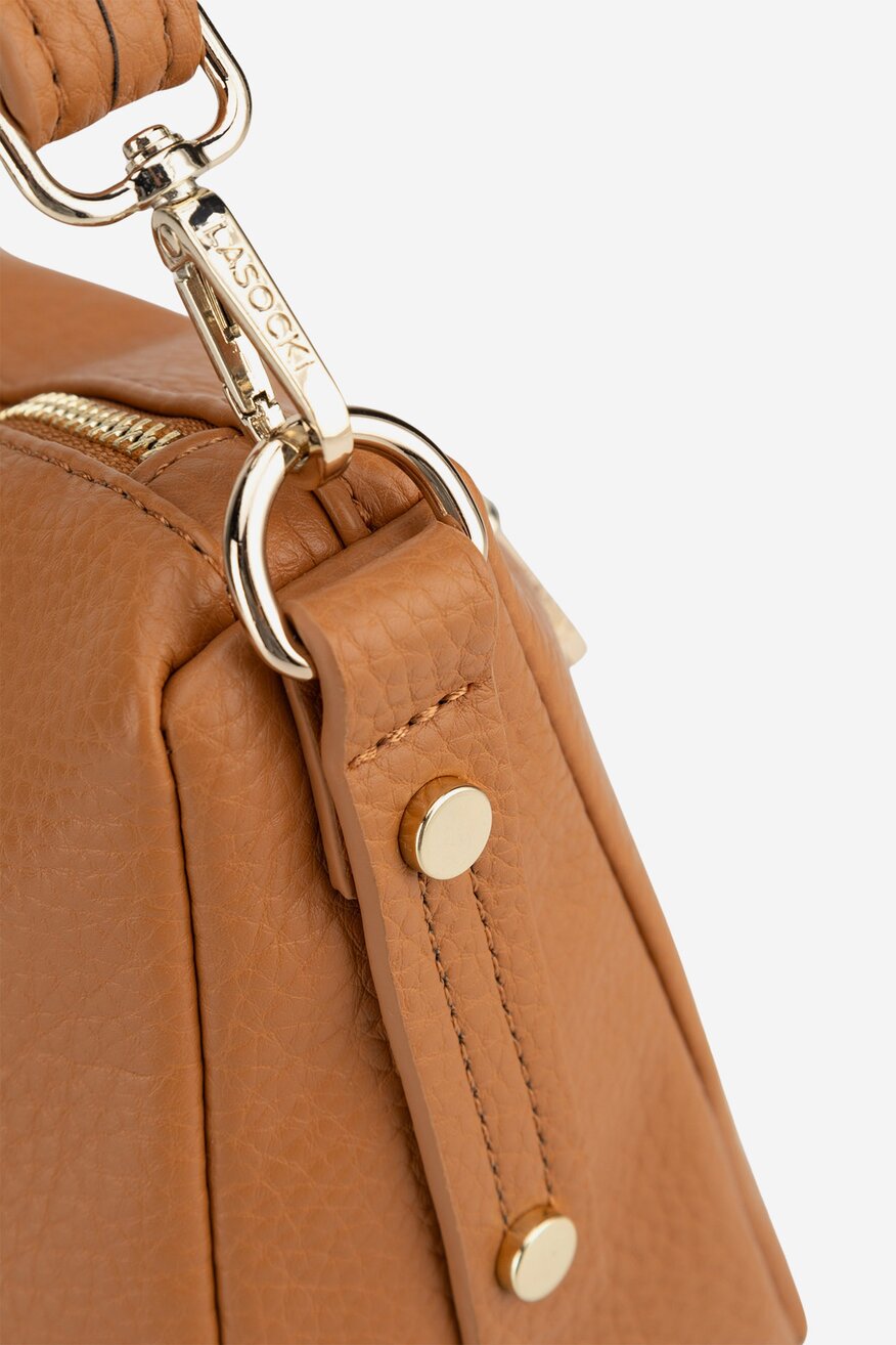 Дамска чанта Lasocki КАМЕЛ - 5905588833277