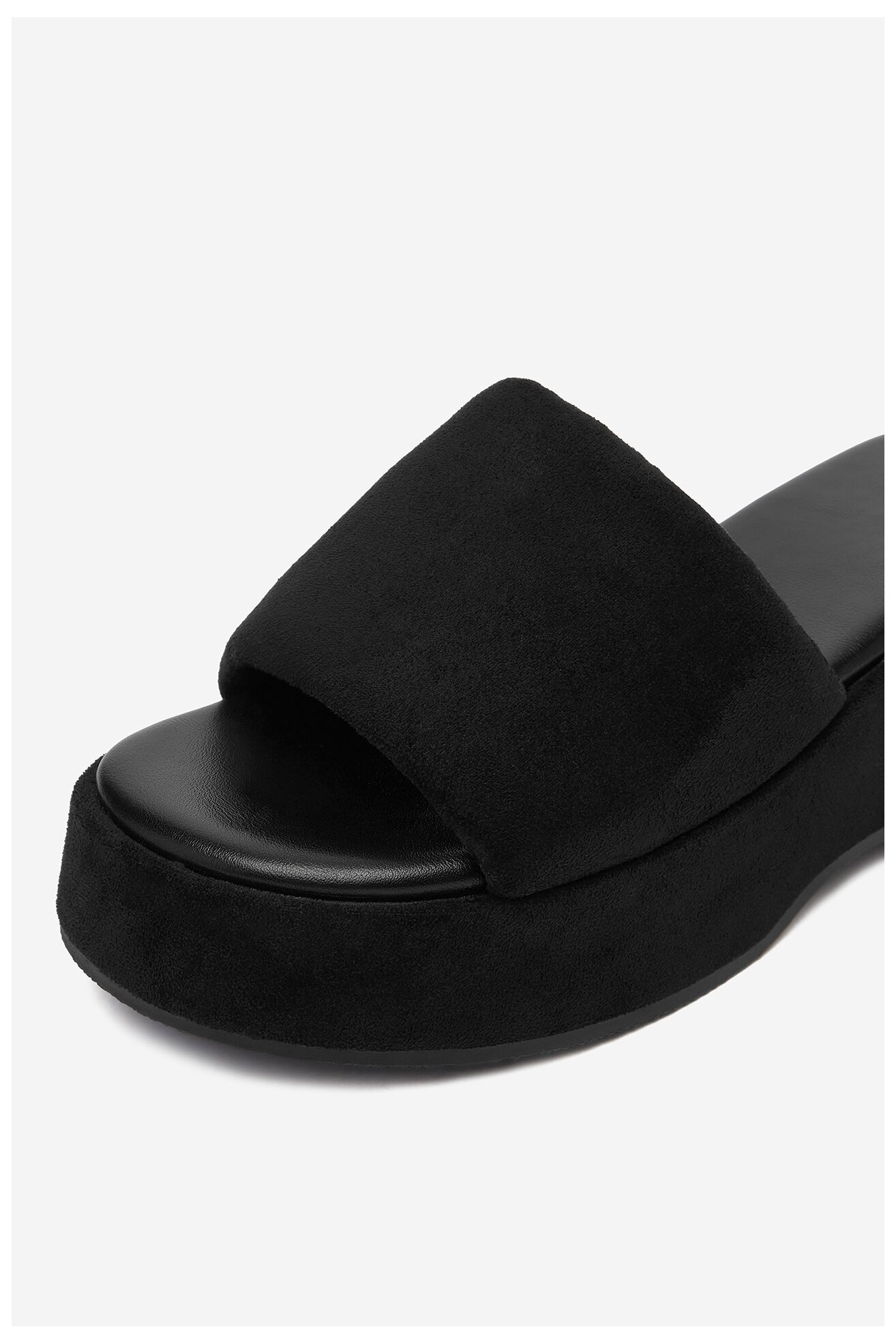 Шльопанець DeeZee CEO-HY7676-8 ЧОРНИЙ