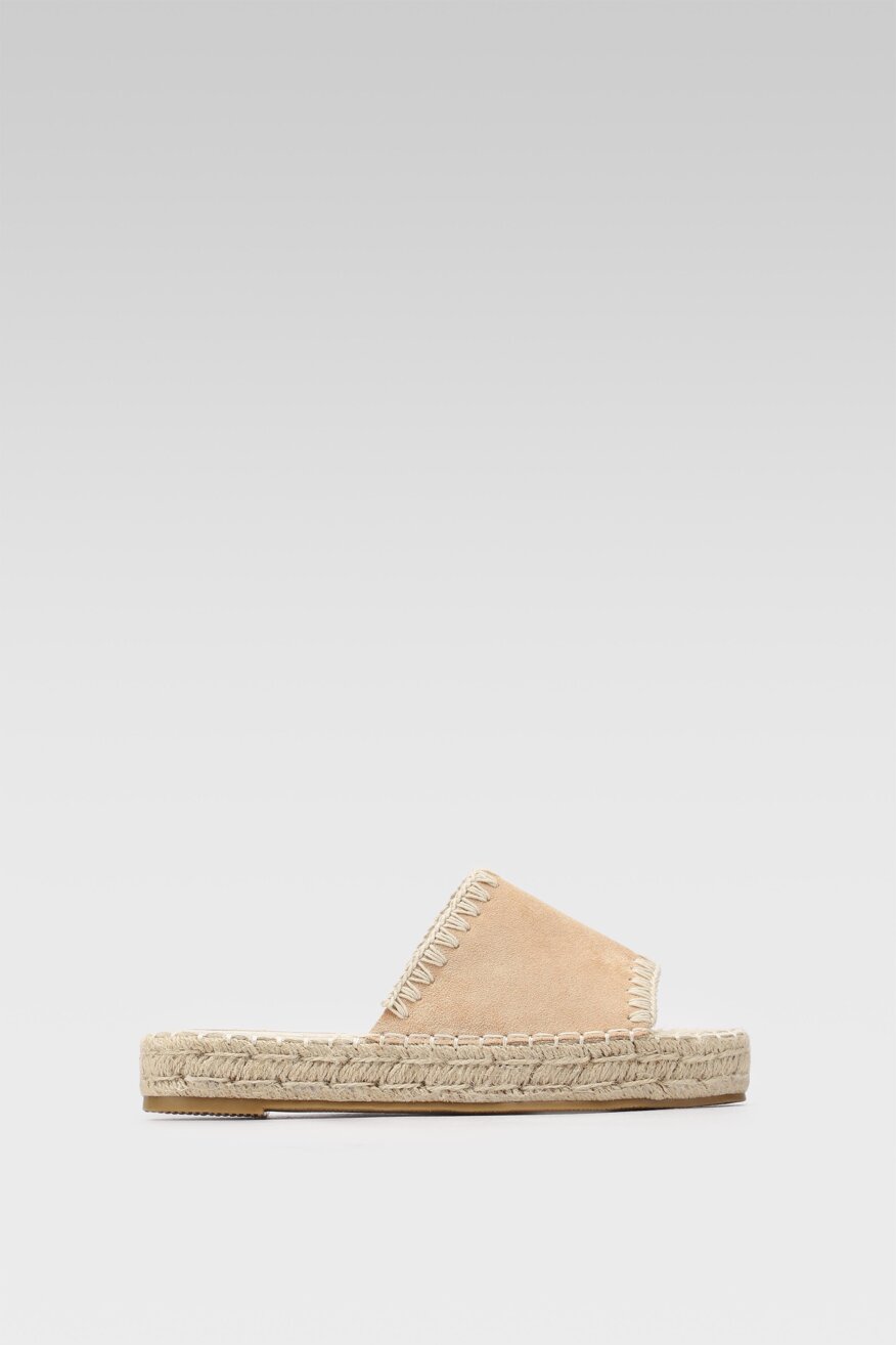 
                DeeZee - Klapki boho beżowe - 5903698672007