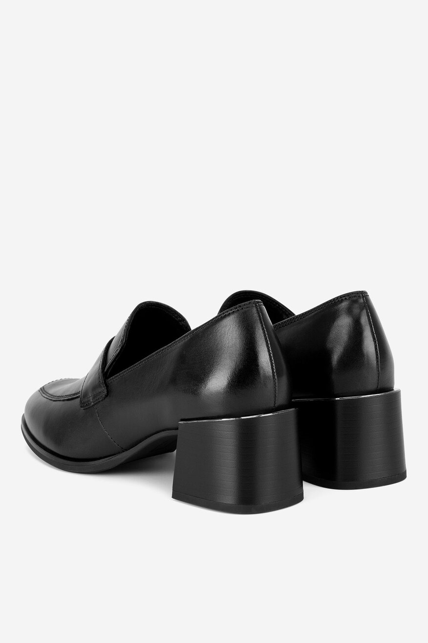 Lasocki - Loafersy skórzane na obcasie - 5905588878858