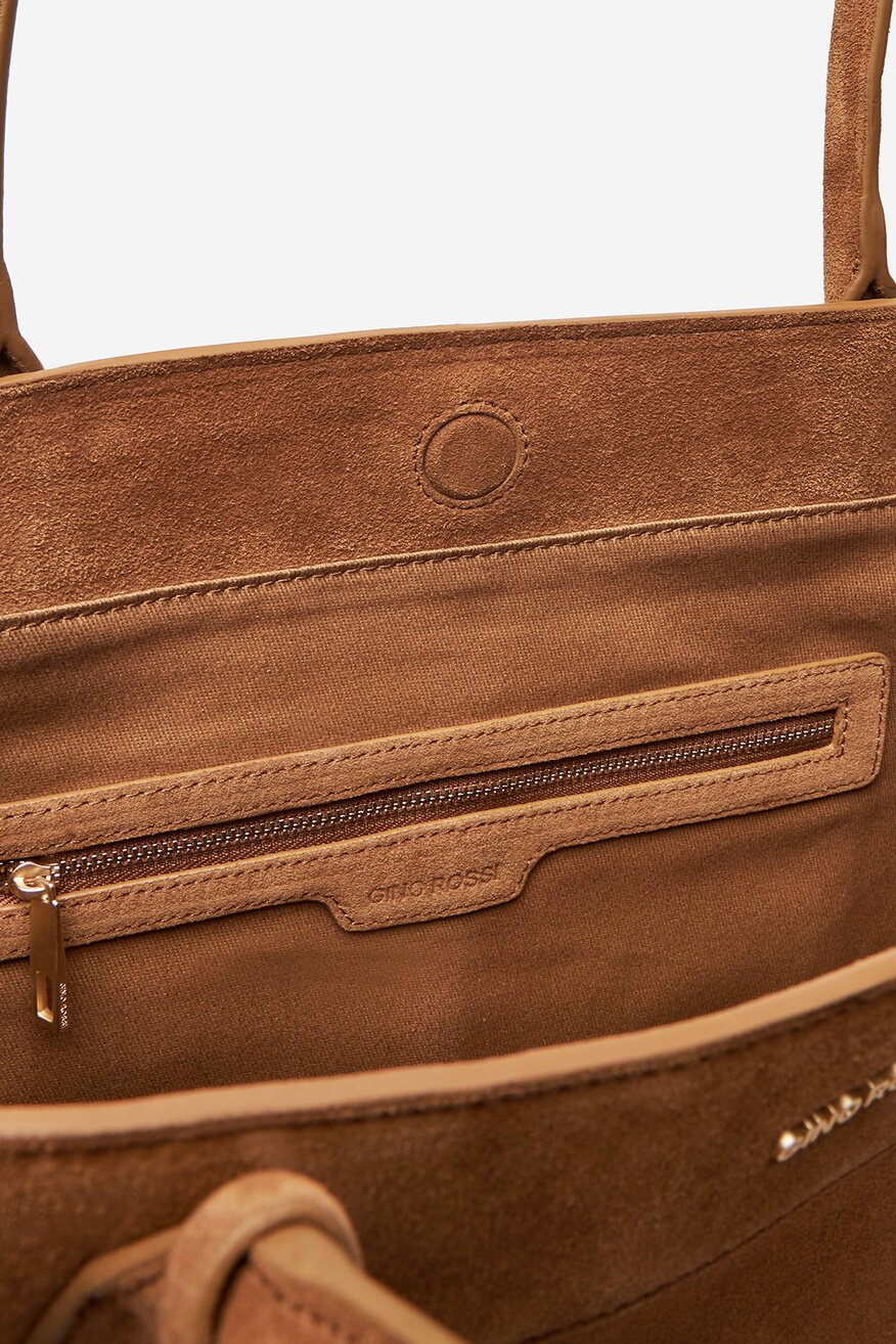 
                Дамска чанта Gino Rossi КАМЕЛ - 5906751377468