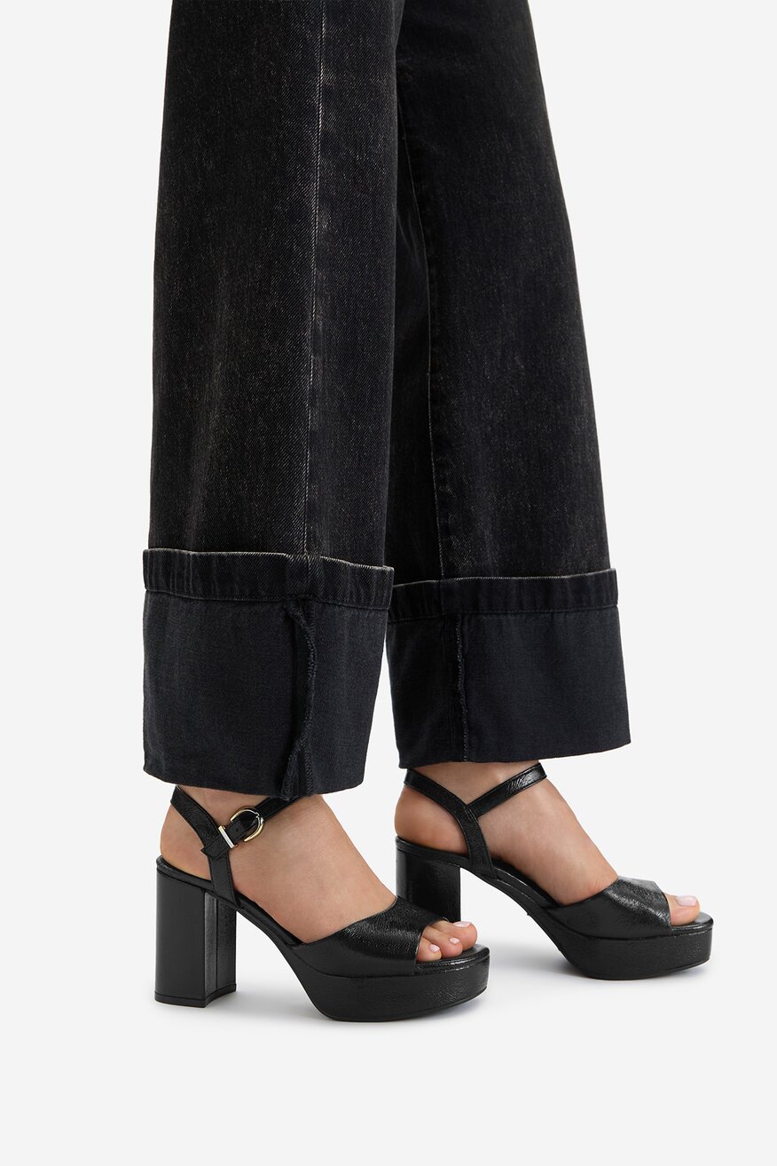 
                Szandál DeeZee FEKETE - 5906751911341