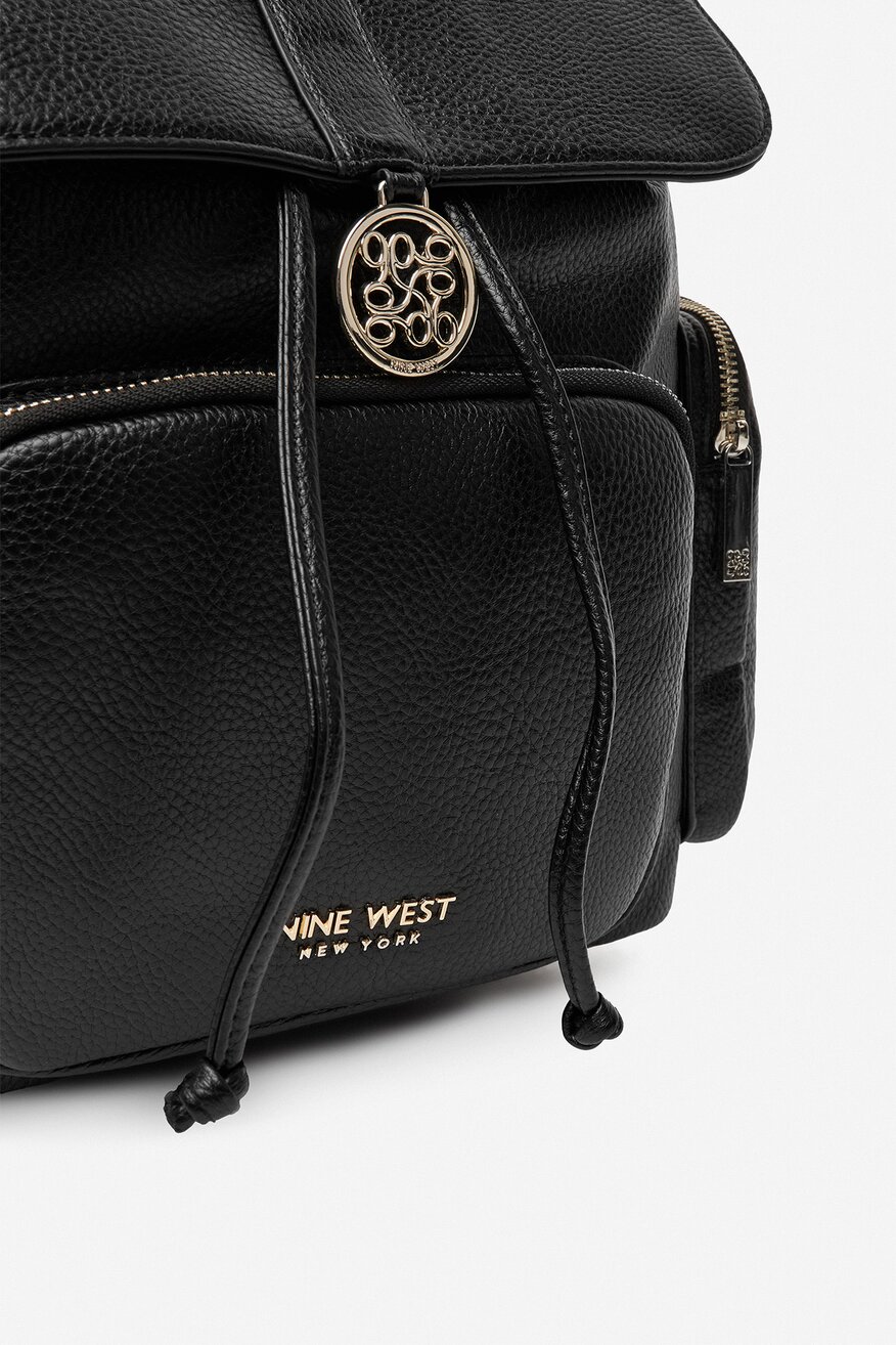 
                NINE WEST - Średni plecak miejski - 5906751397015