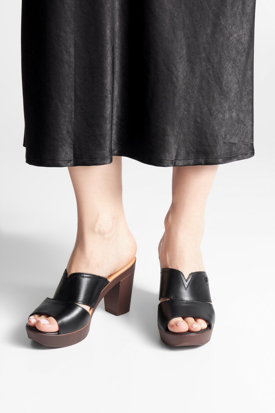 
                Șlapi Lasocki NEGRU - 5905588708674