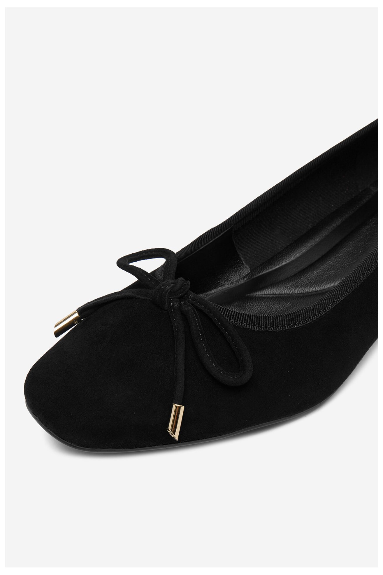 Елегантни обувки Gino Rossi C-XRY0508 ЧЕРЕН