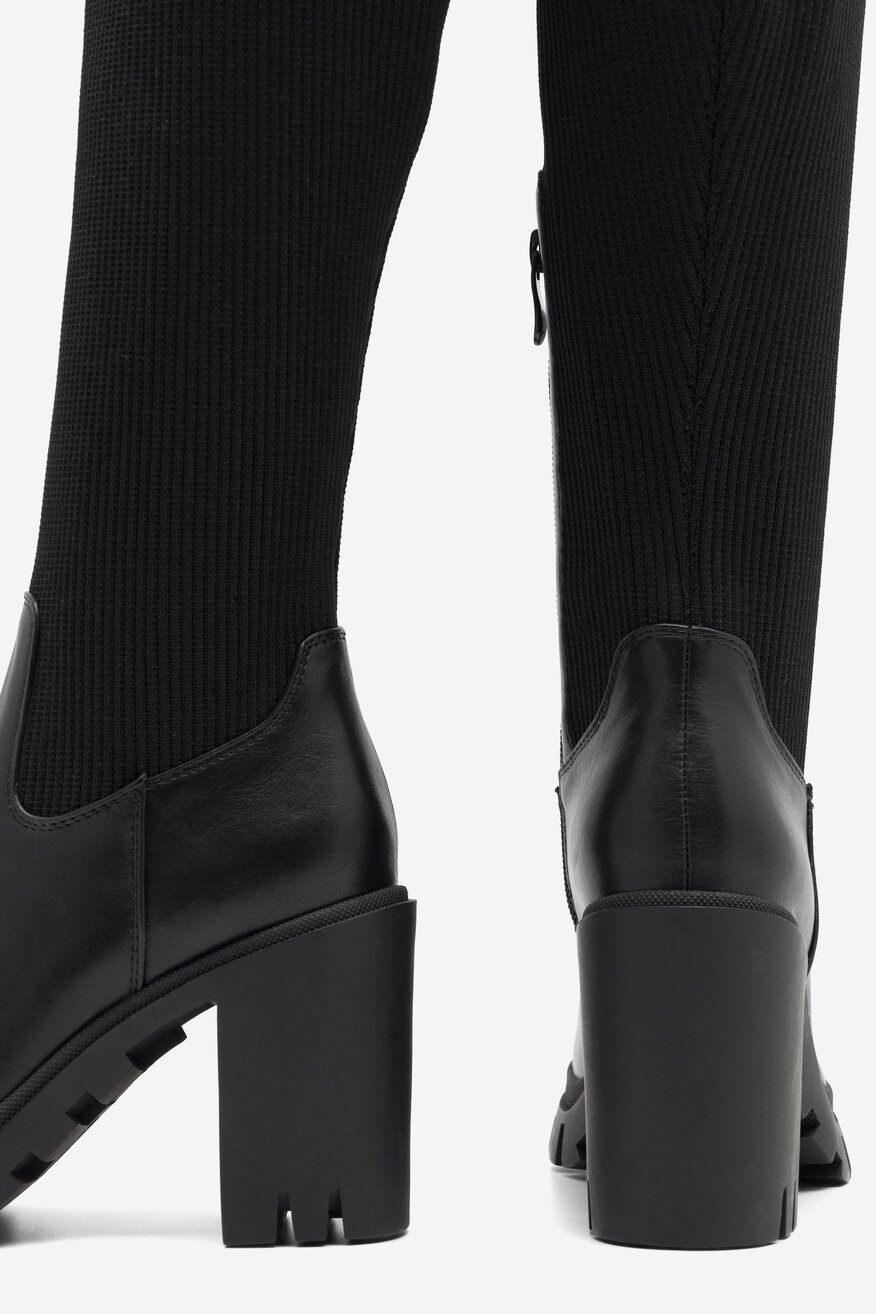 
                Čizme DeeZee CRNA - 5905588068129