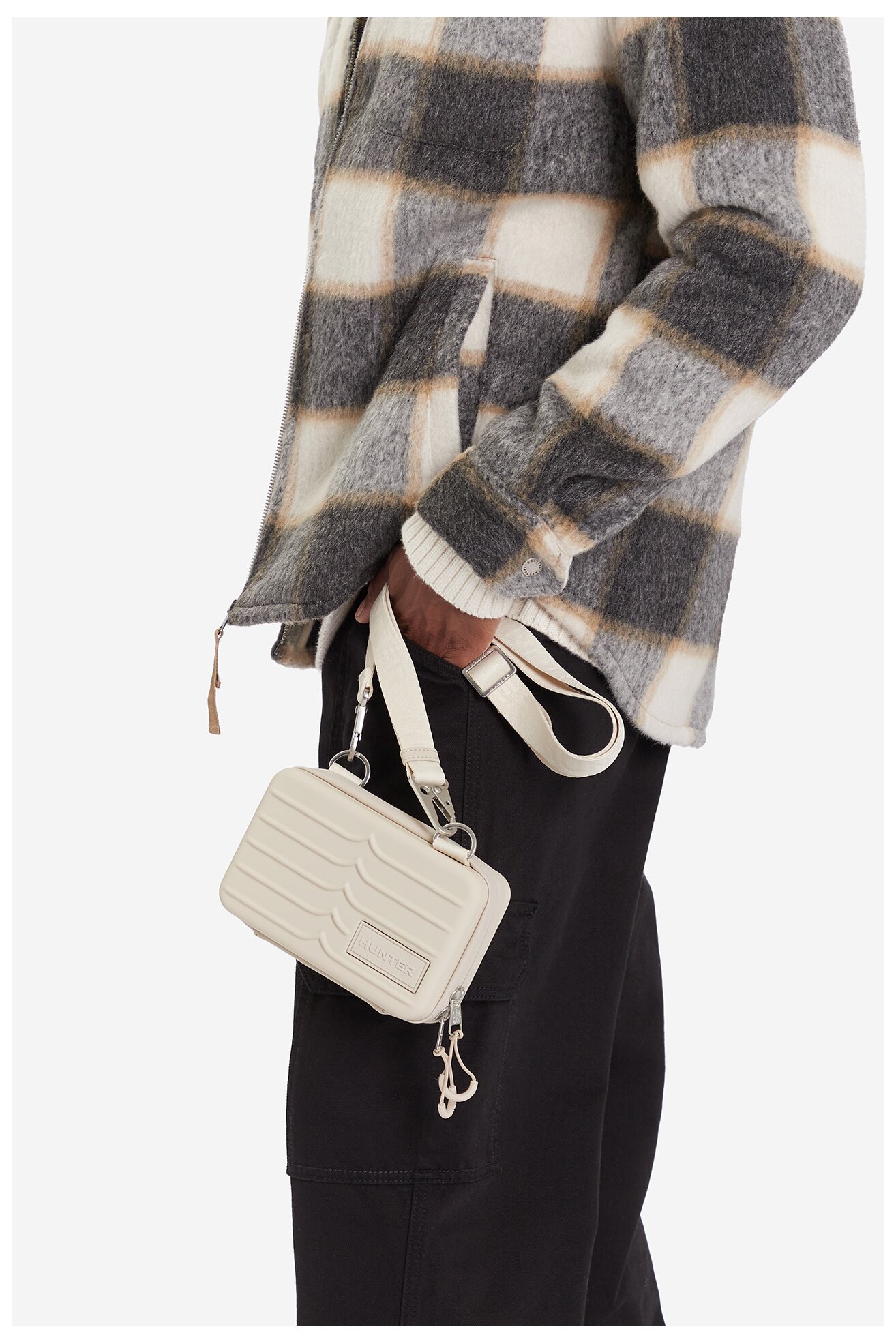 Дамска чанта HUNTER CEO-HTR-XC-009-08 БЕЖОВ