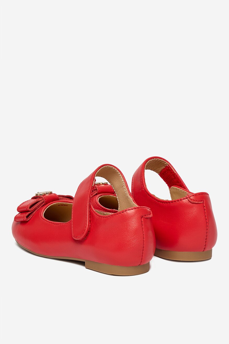 
                Балерина GUESS ЧЕРВЕН - 5906751903230