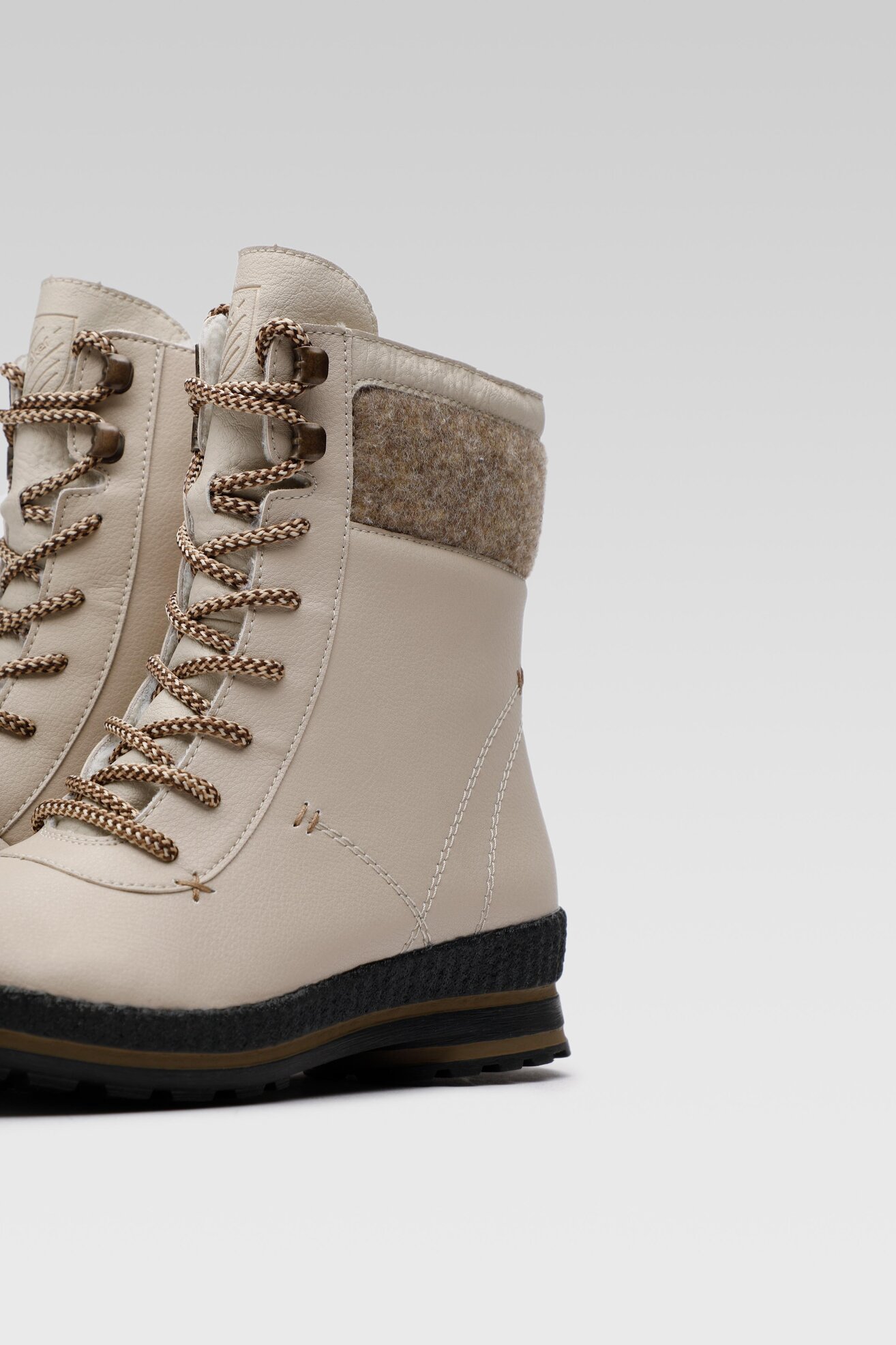 Trzewiki Rieker Z2405-60 Beżowy