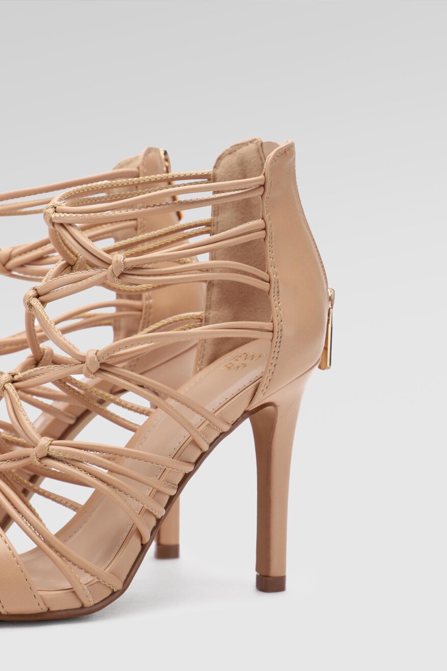 
                Jenny Fairy - Sandały na obcasie rzymianki - 5903698415291