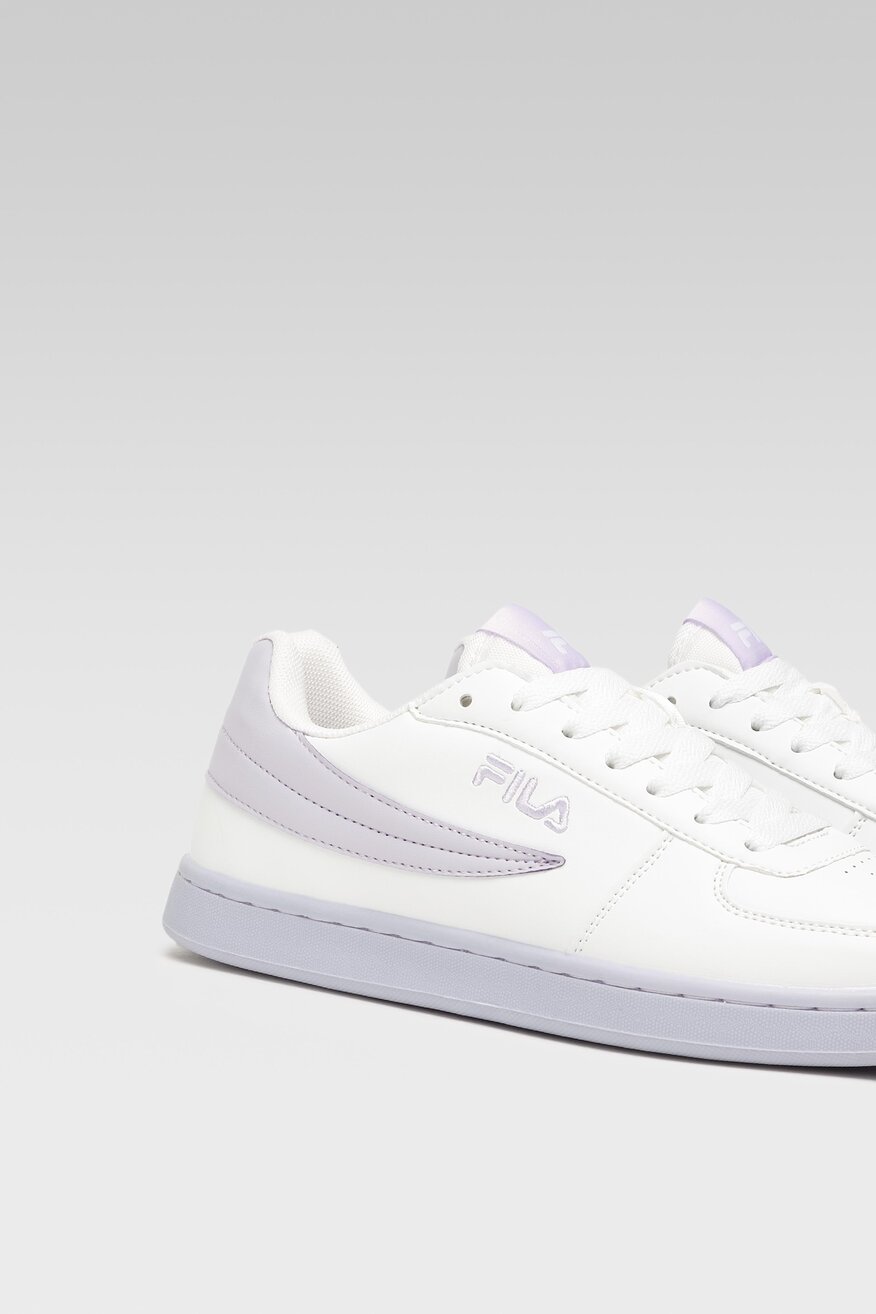 
                Fila - Skórzane obuwie sportowe białe - 5904248747657