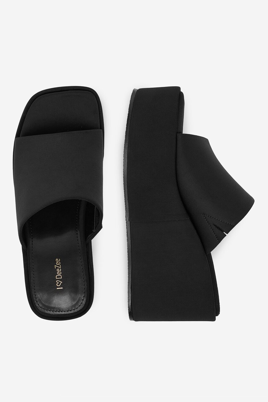 
                Джапанки DeeZee ЧЕРЕН - 5906751914250