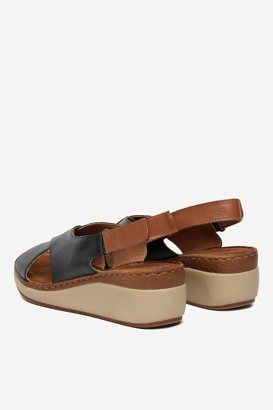 
                Сандалі Lasocki ЧОРНИЙ - 5906751856147