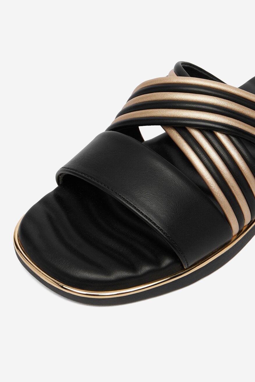 
                Шльопанець Go Soft ЧОРНИЙ - 5906751956892