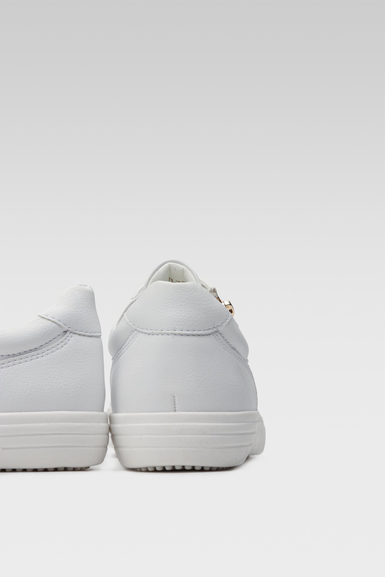 Półbuty Clara Barson WYL2213-15 Biały