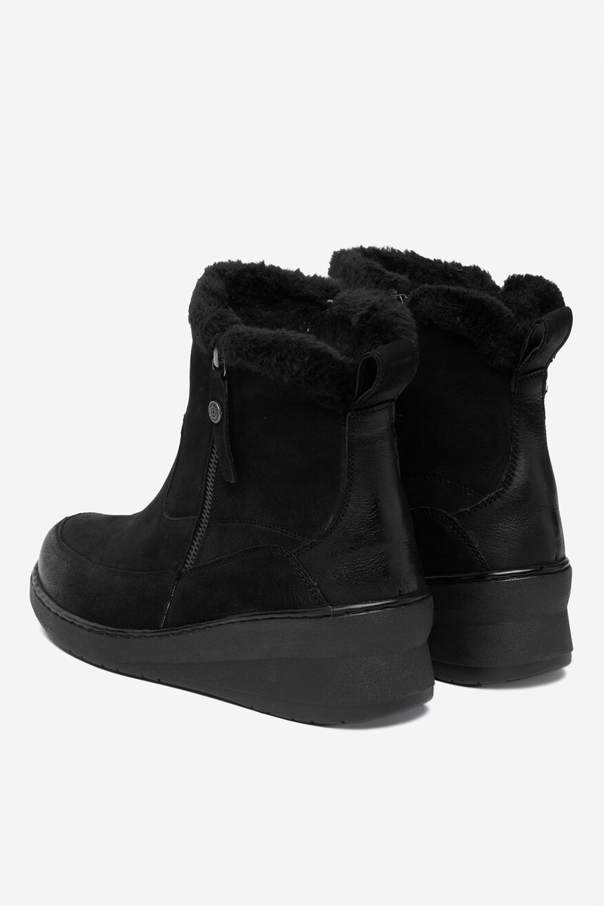 
                        Kratke čizme Go Soft CEO-WI23-NUREN-01 CRNA - 5906751232569