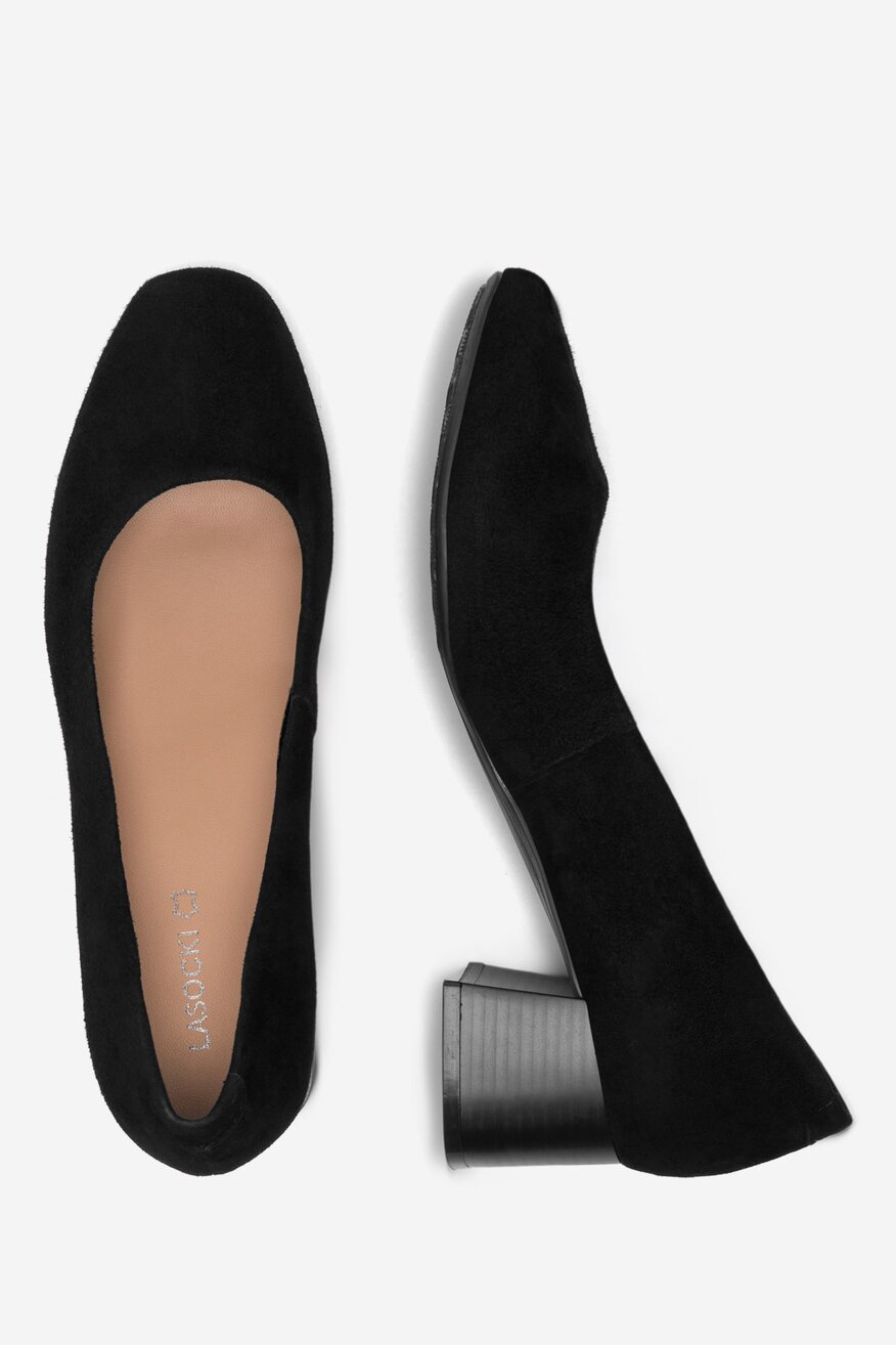 
                Körömcipő Lasocki FEKETE - 5905588561873