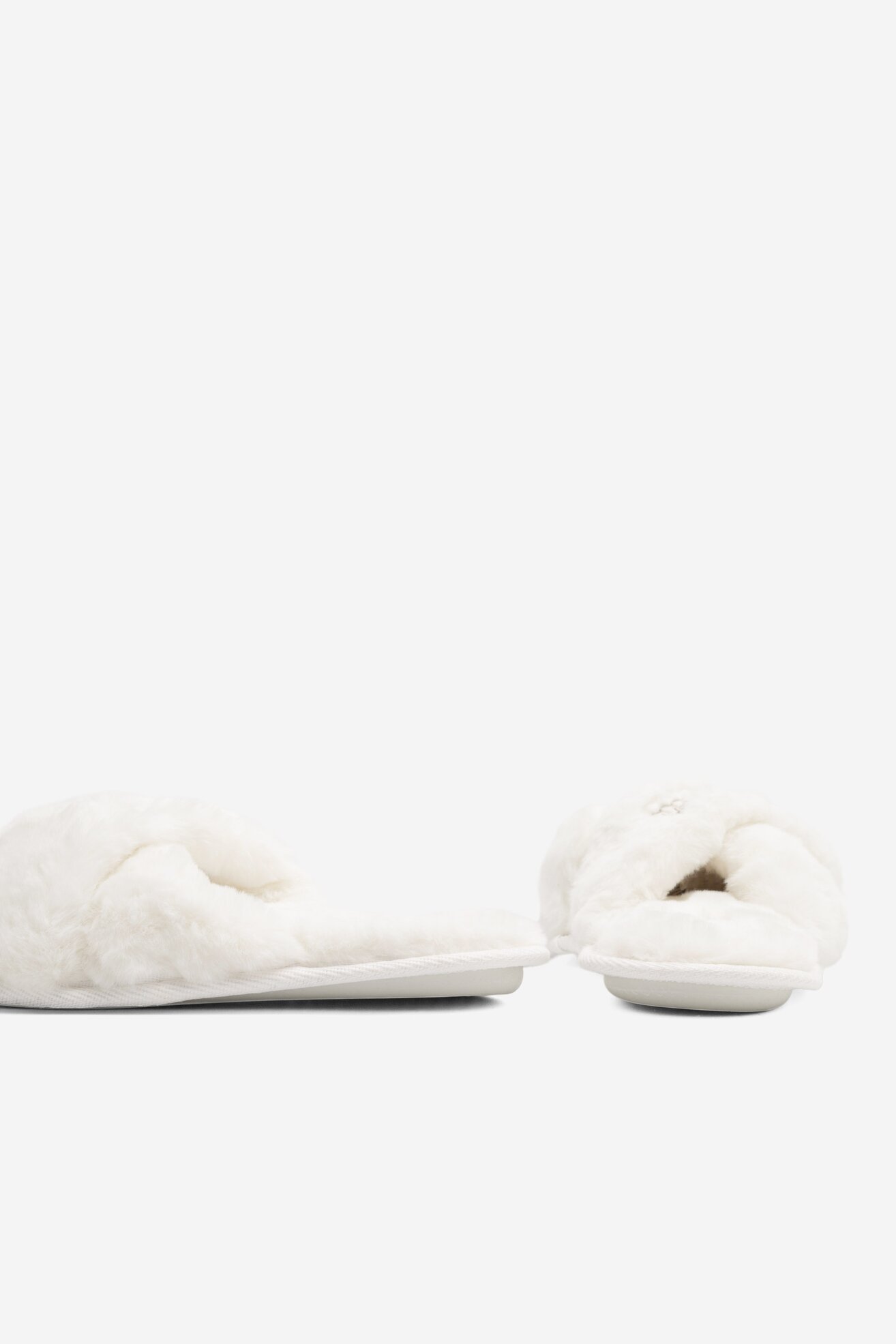 Kapcie DeeZee M138139J Biały