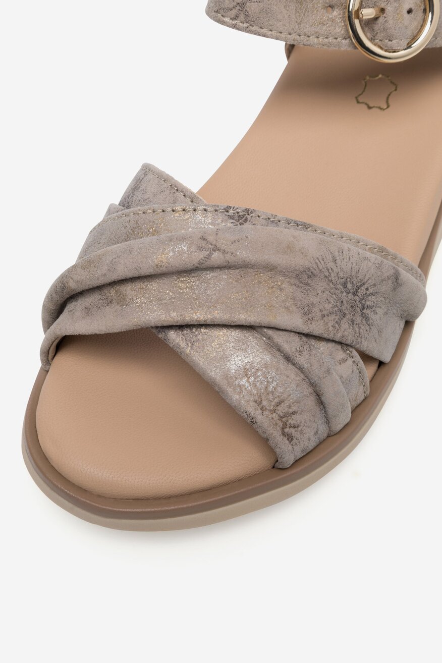 Lasocki - Sandały skórzane na koturnie - 5905588519621