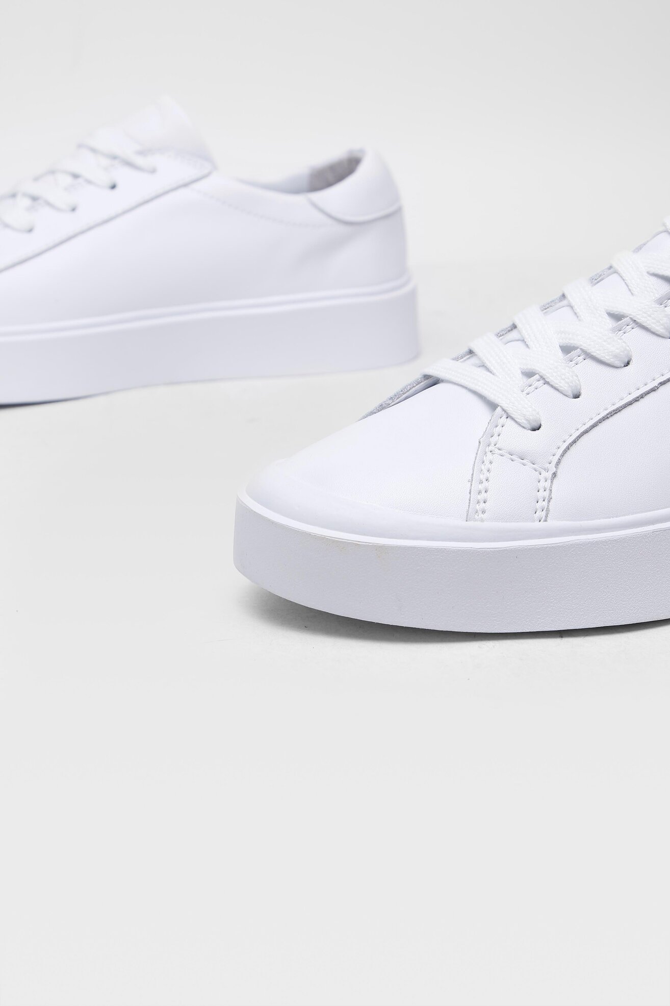 Спортни обувки Champion HAMPTON S21743-WW001 БЯЛ